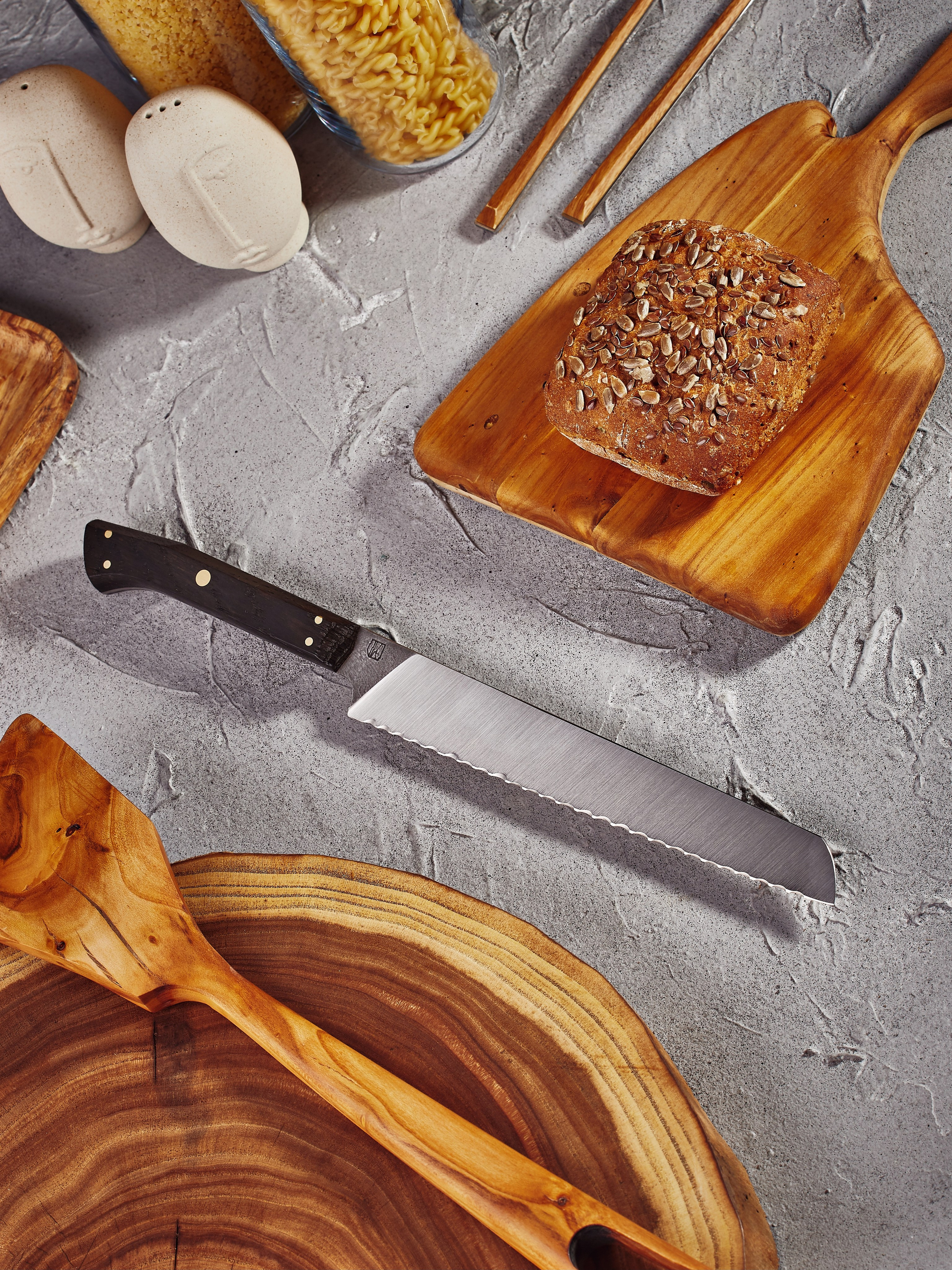 "Профессиональная имиджевая фотосъемка для бизнеса и личного бренда""Качественная студийная имиджевая фотосъемка для корпоративных клиентов""Имиджевая фотосъемка с естественным освещением для создания уникального образа""Фотосессия для формирования делового имиджа и продвижения в социальных сетях""Экспертная имиджевая фотосъемка для сайта, рекламы и маркетинговых материалов""Креативная имиджевая фотосъемка профессионального фотографа в студии""Портреты и имиджевые фотографии высокого качества для успешного бизнеса" "Профессиональная предметная съемка ножей для каталога и интернет-магазина""Высококачественные фото ножей с детальной проработкой текстуры и материалов""Рекламная съемка ножей с акцентом на дизайн и функциональность""Студийная предметная фотосъемка кухонных и охотничьих ножей с белым фоном""Макро-фотография ножей для презентаций и маркетинговых кампаний""Коммерческая съемка ножей с использованием профессионального освещения""Фотографии ножей для продвижения бренда и увеличения продаж"