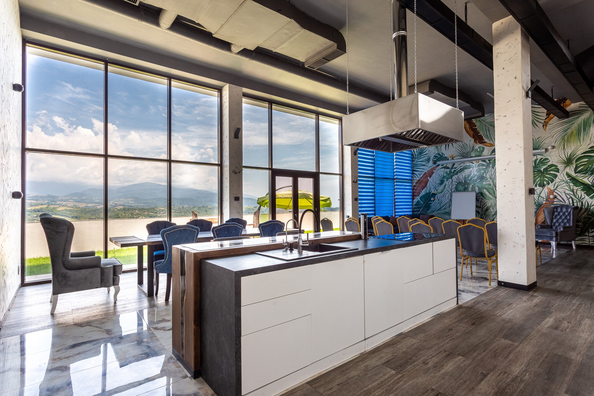 Локация и размещение. Фэшн Фест Сочи 2026