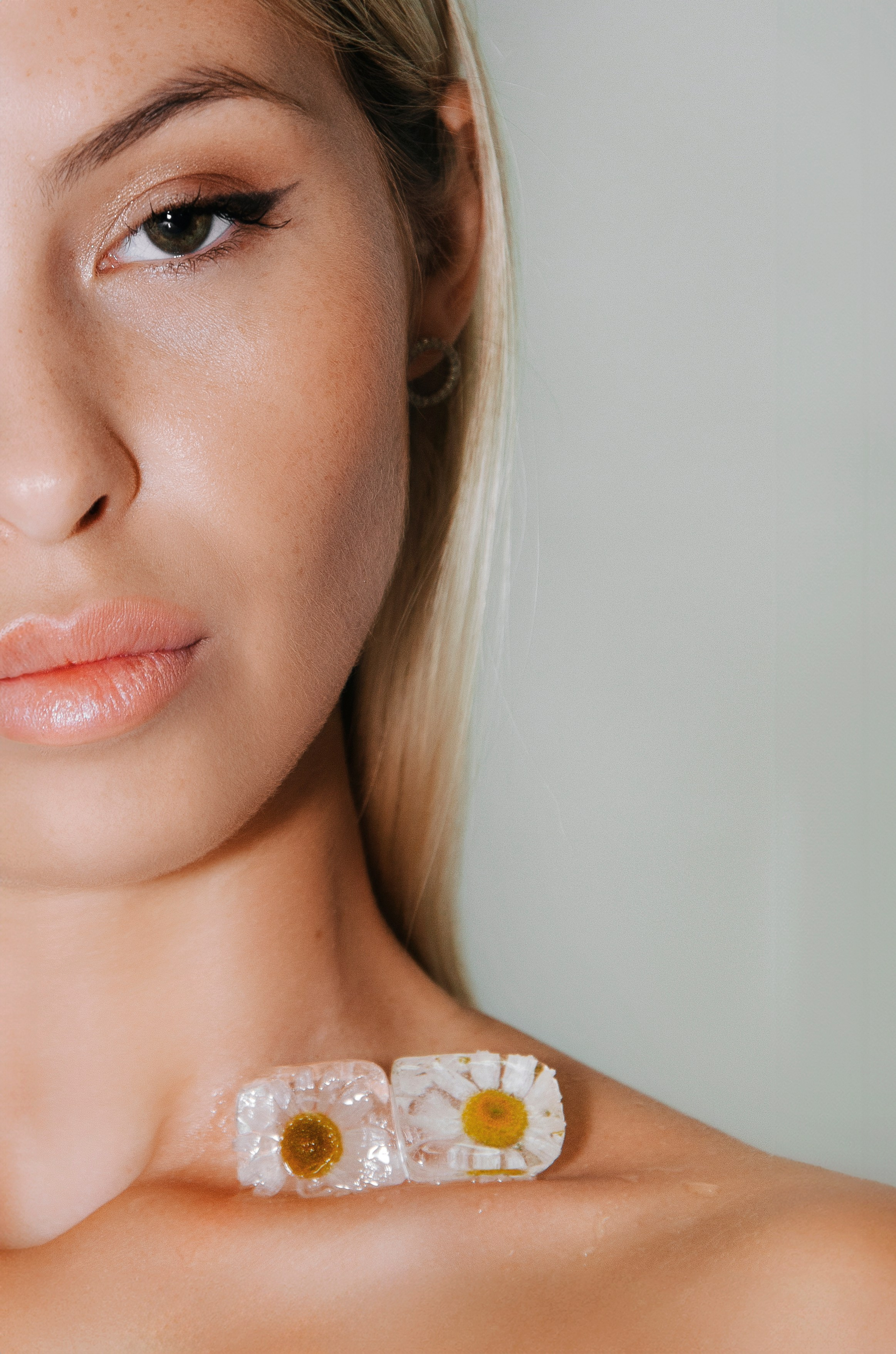 Цветы и лёд. Фотографы в Тюмени Андрей и Лидия Войвод