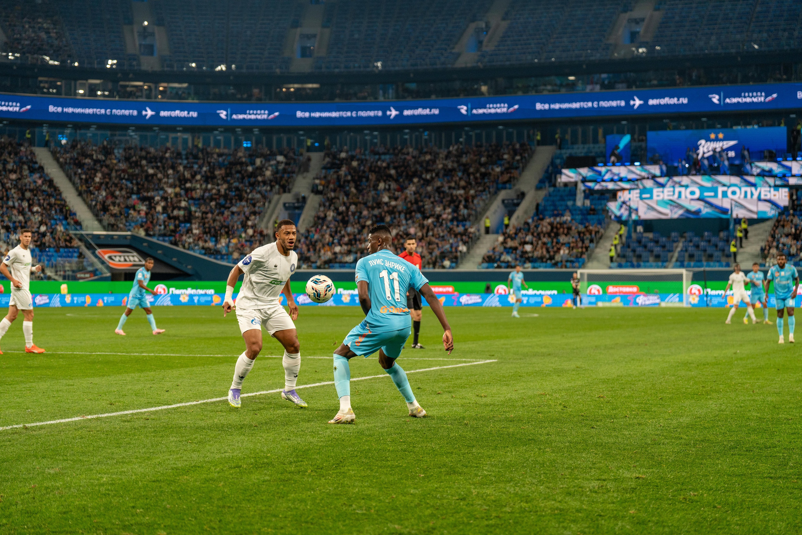 Футбольный матч Зенит – Оренбург на Газпром Арене снят спортивным фотографом из Санкт-Петербурга