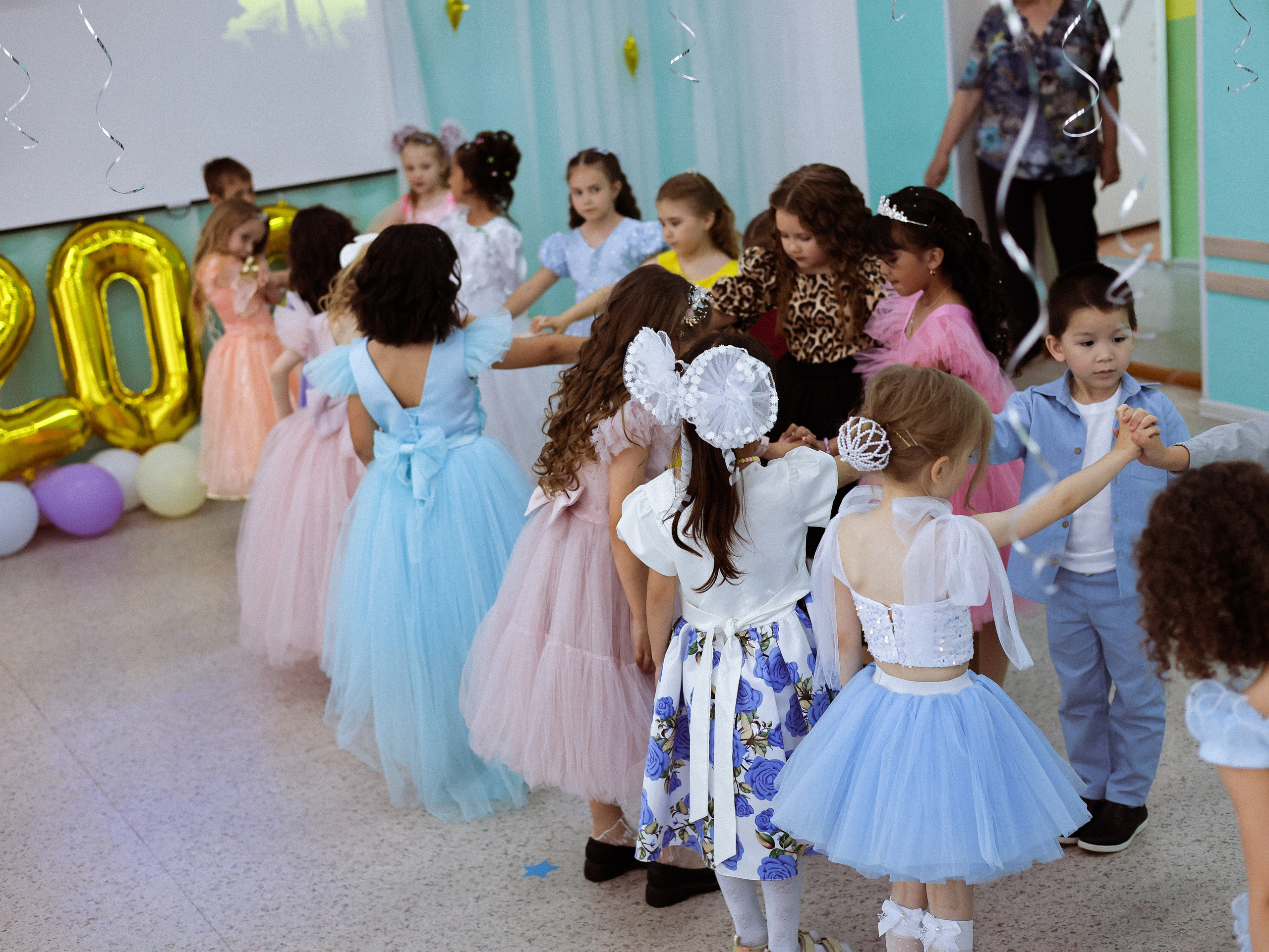 Выпускной в саду. Мания, портретный фотограф в городе Оренбург