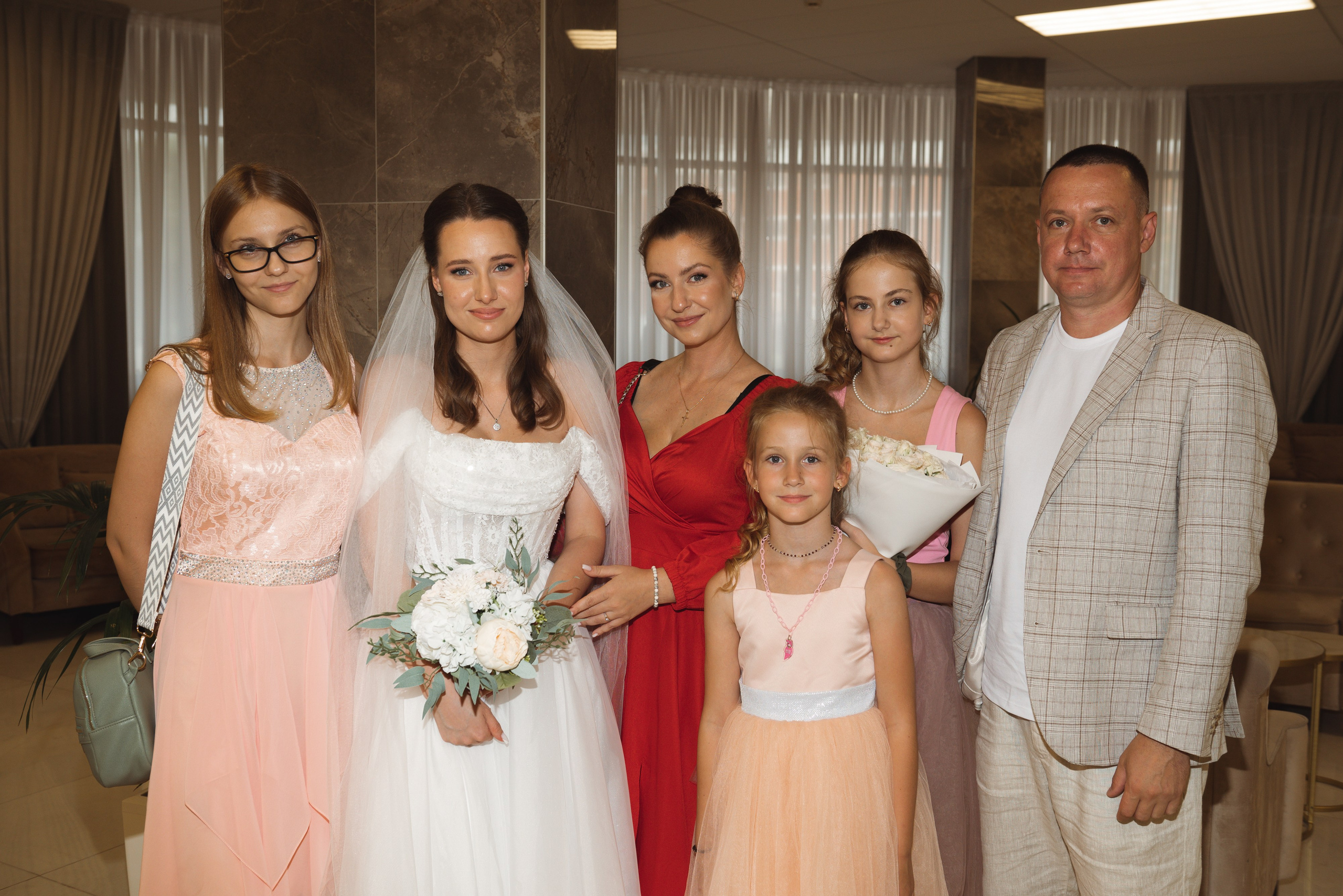 Свадьба в ЗаВидное. Фотограф Москва Настя Профотовна. Репортажные, свадебные и контент фотосессии