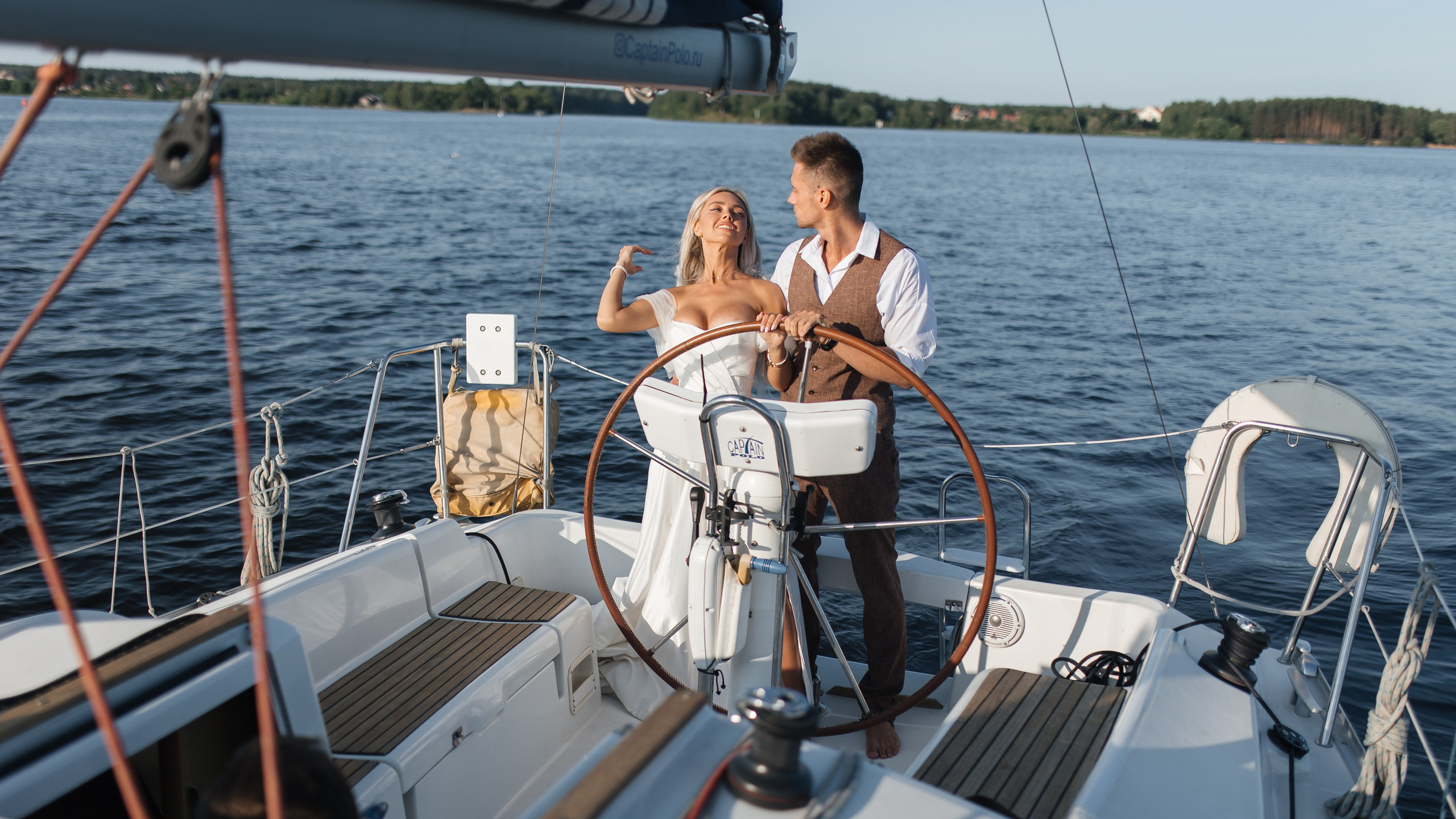 Яхта. Фотограф Антон Стренковский. Свадебная хроника в Москве