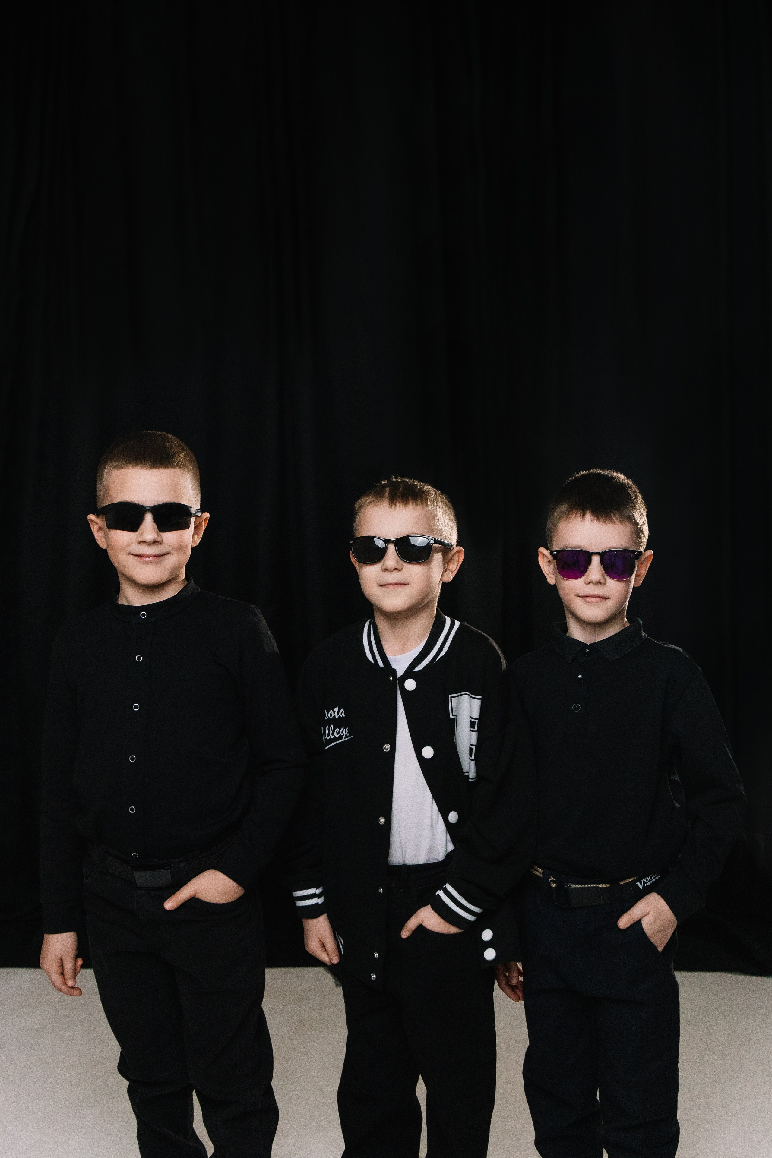Детский сад в фотостудии. Фотограф Регина Даниловна Усть — Катав