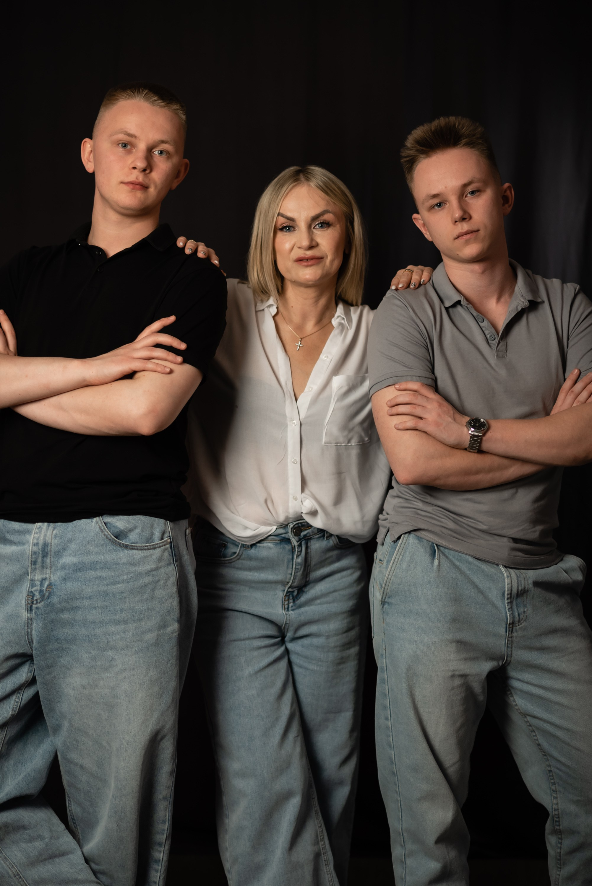 Семейная съемка в студии. Фотограф Тула творческие фотосессии недорого Ольга Ромашина