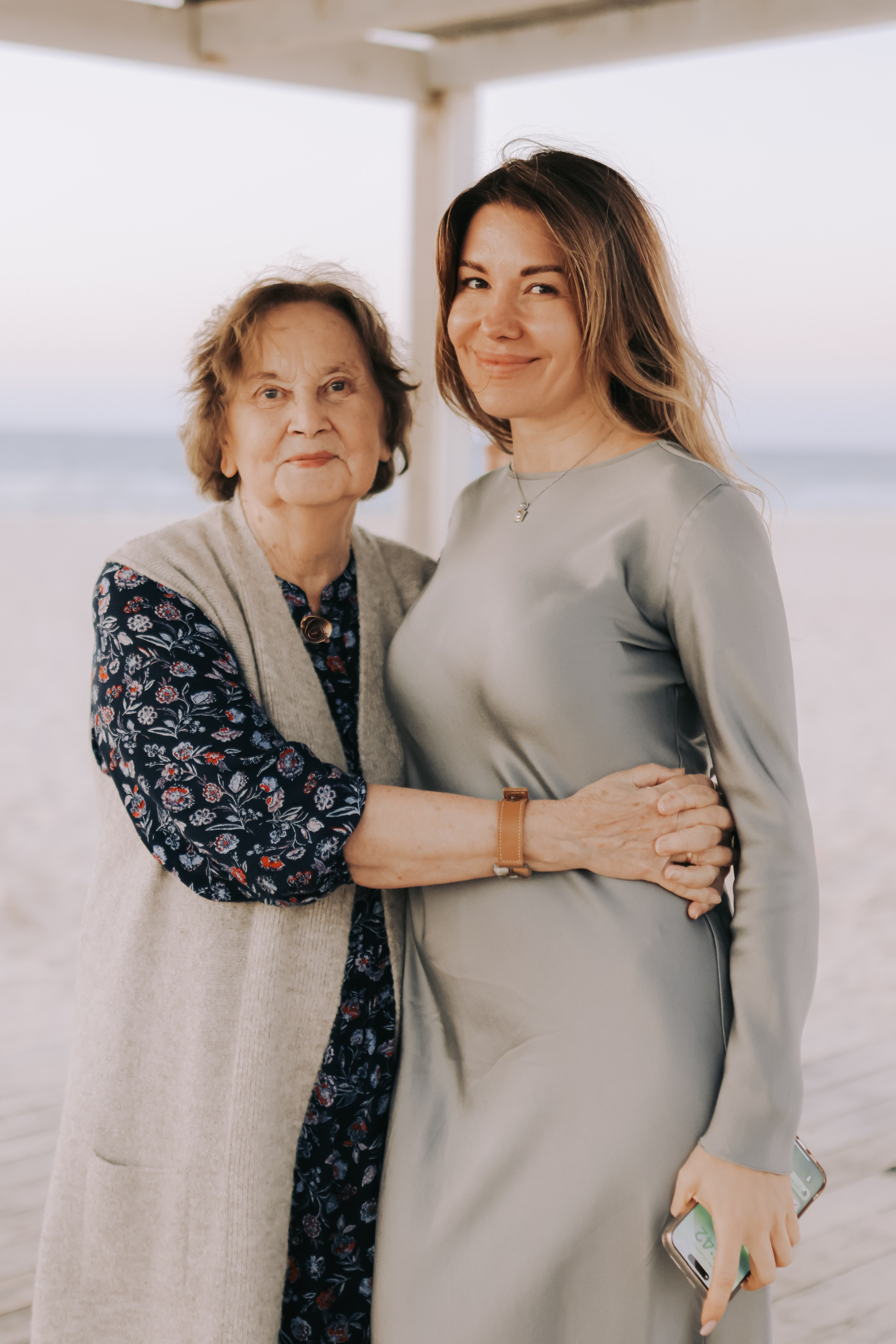 Family shoot / Engagement, Bat Yam | December 2025. Photographer in Israel Alice Milchin