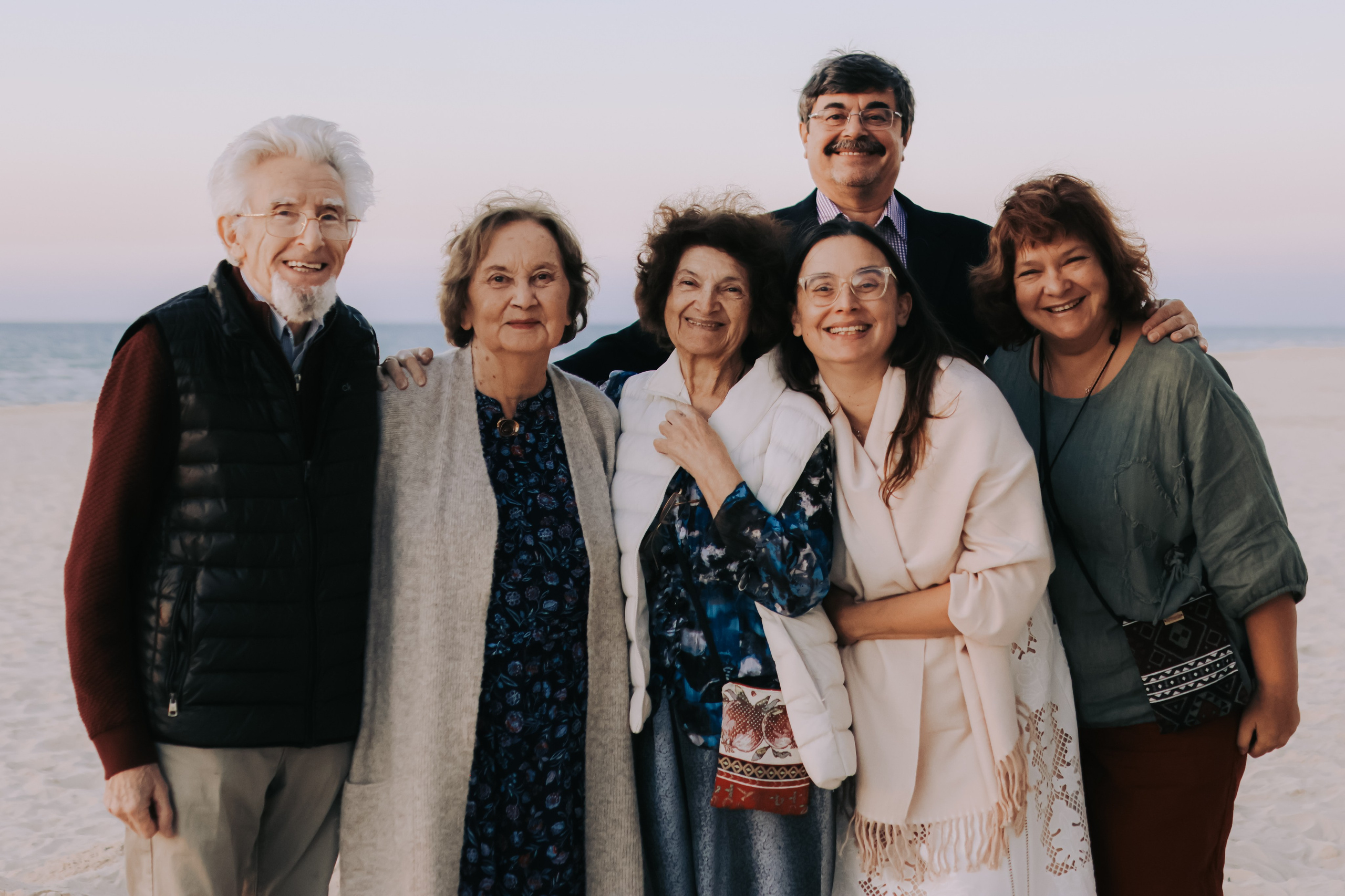 Family shoot / Engagement, Bat Yam | December 2025. Photographer in Israel Alice Milchin