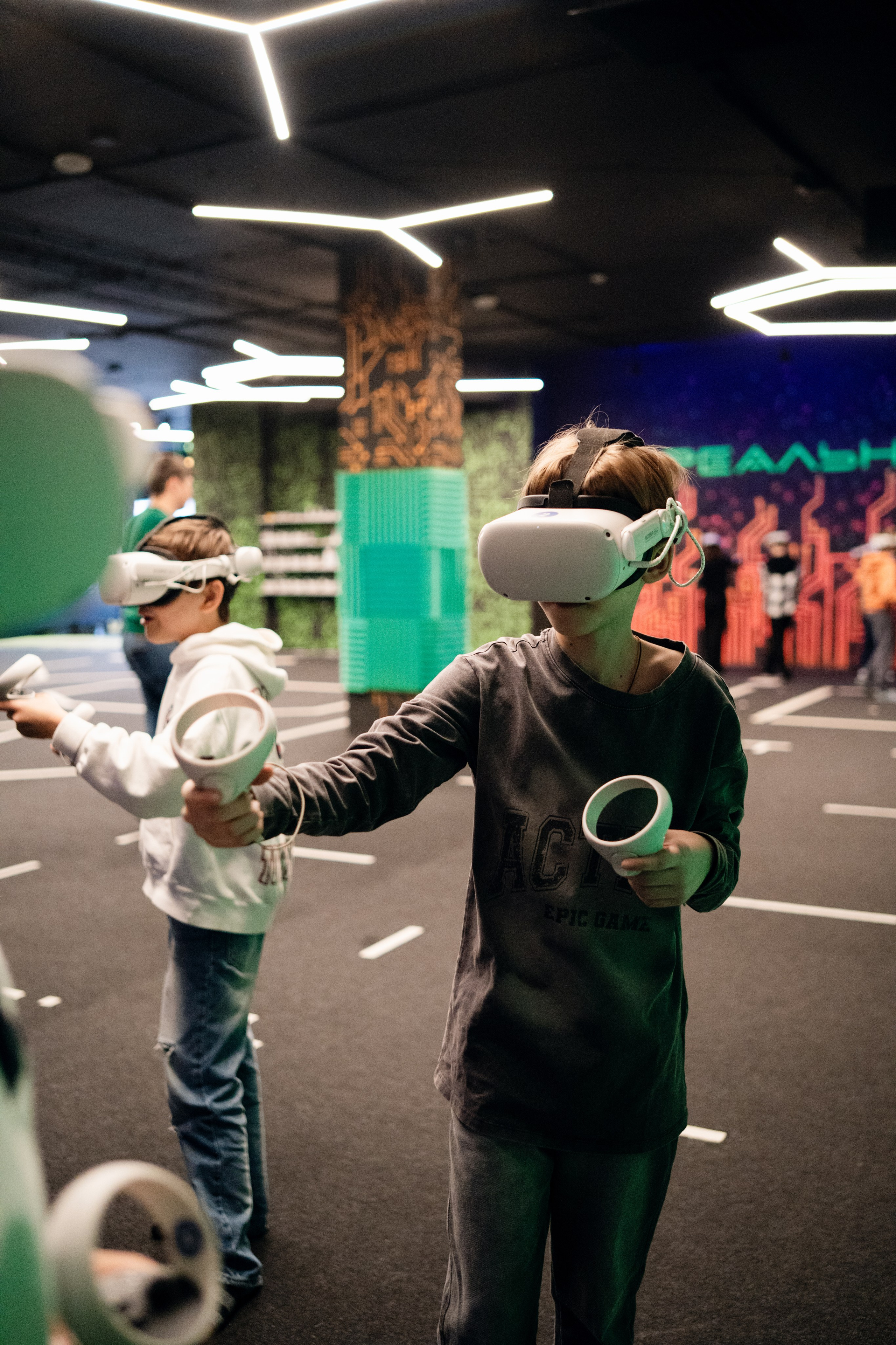 VR (November-December 2024). Felixtones