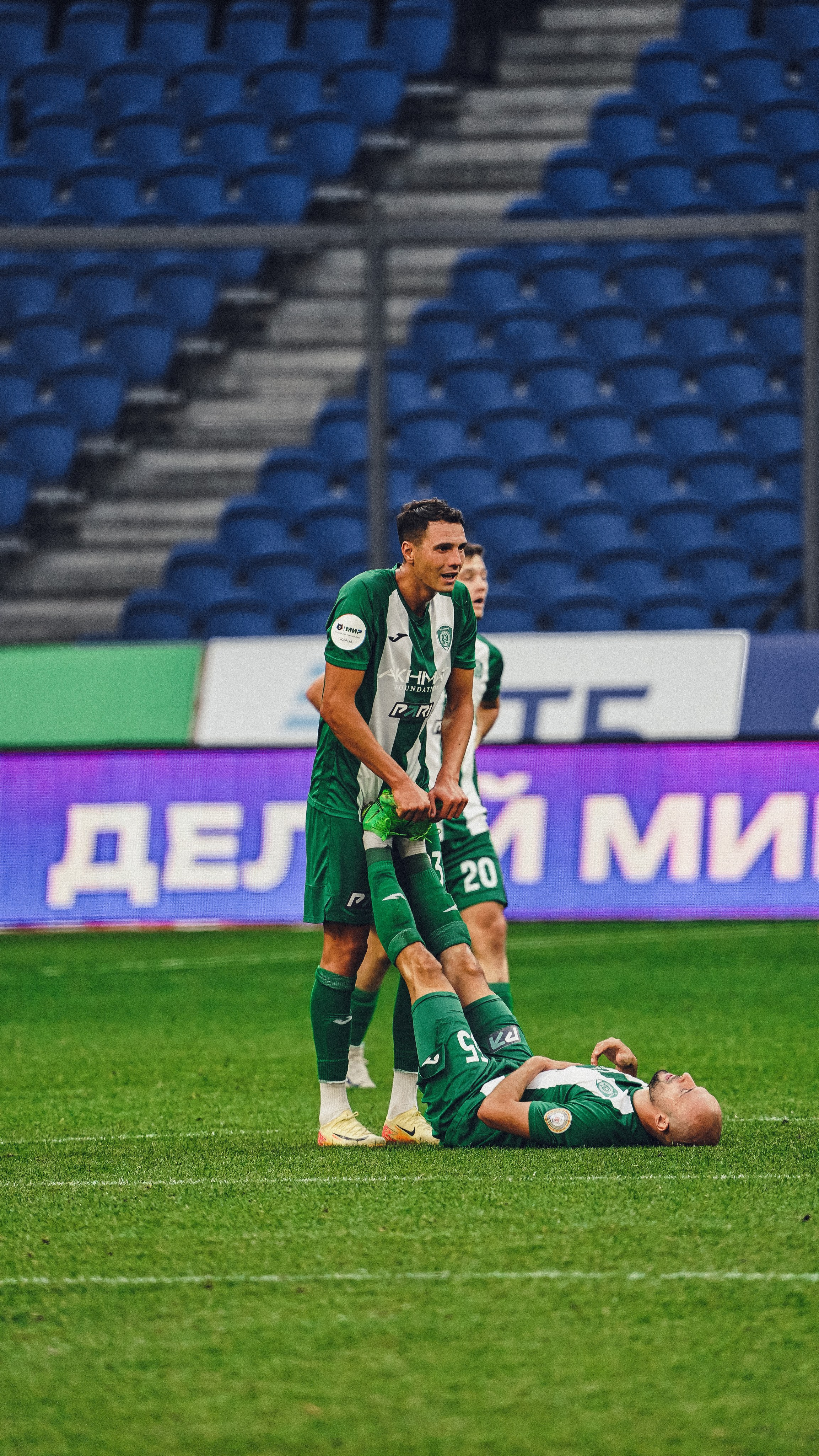 Футбол. Динамо-Ахмат 15.09.24. Автомобильный фотограф Шакая Кирилл