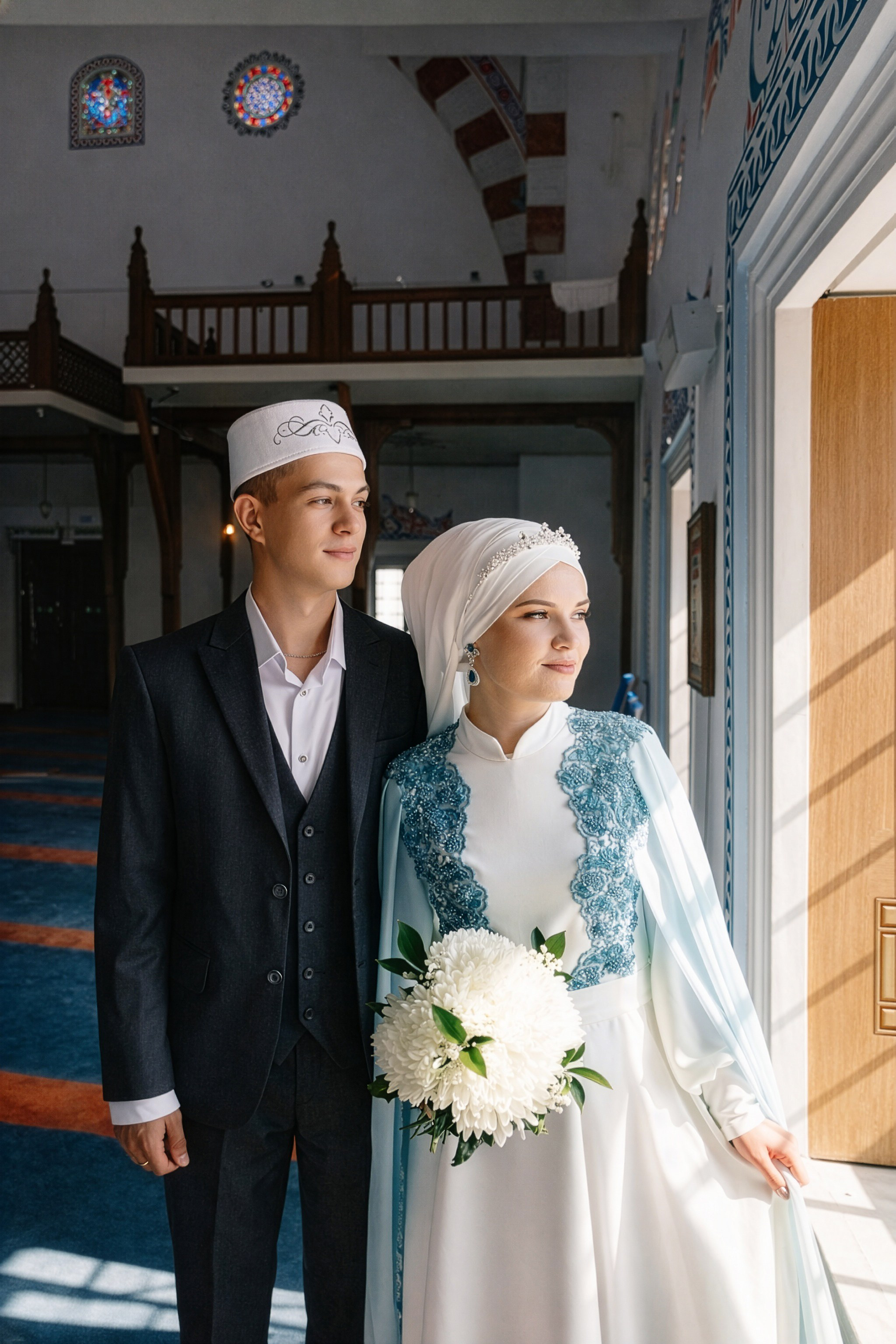 Фотограф на никах в Екатеринбурге — Самат и Лидияна: съемка в мечети. Фотограф Дмитрий Судаков — Свадебная и репортажная съемка в Екатеринбурге и Москве