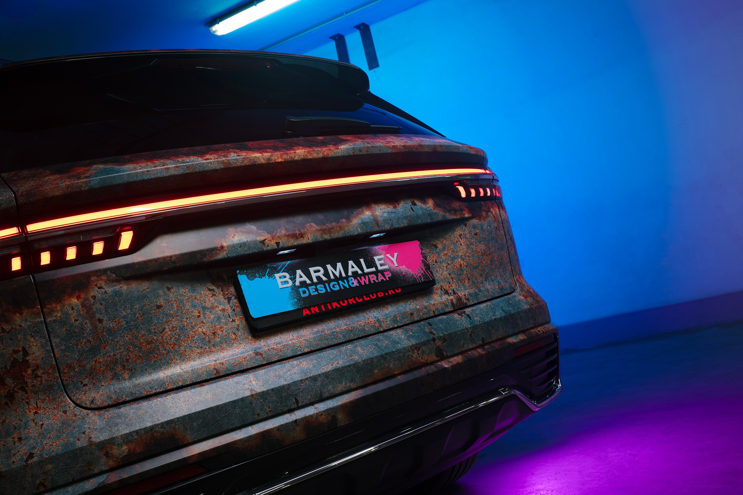 Винилография на Geely Monjaro. Студия дизайна и оклейки авто Barmaley Design