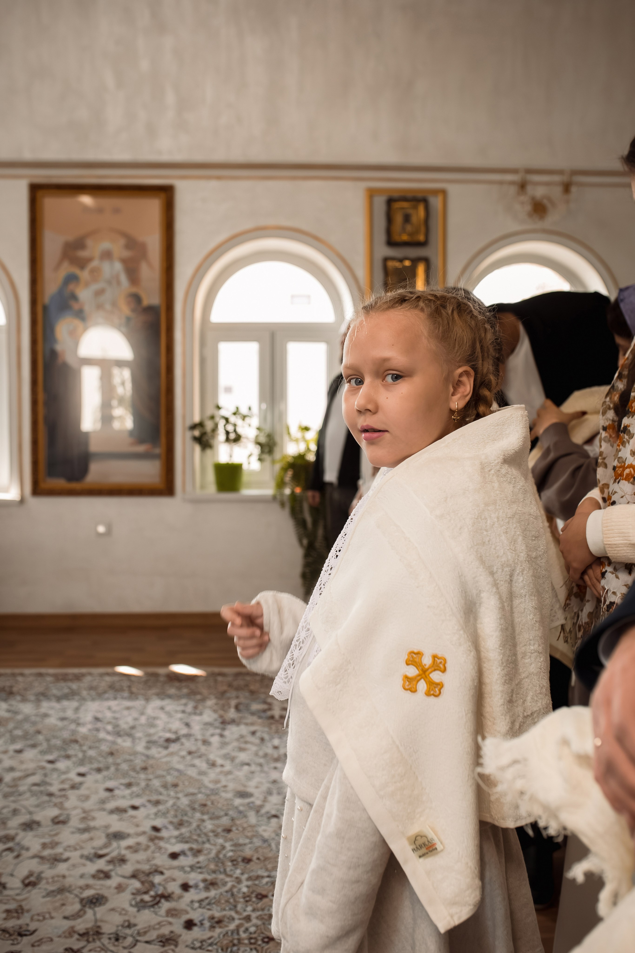 Крещение сестрёнок в храме священномученика Ермогена. Фотограф на Крещение и Венчание в Ташкенте