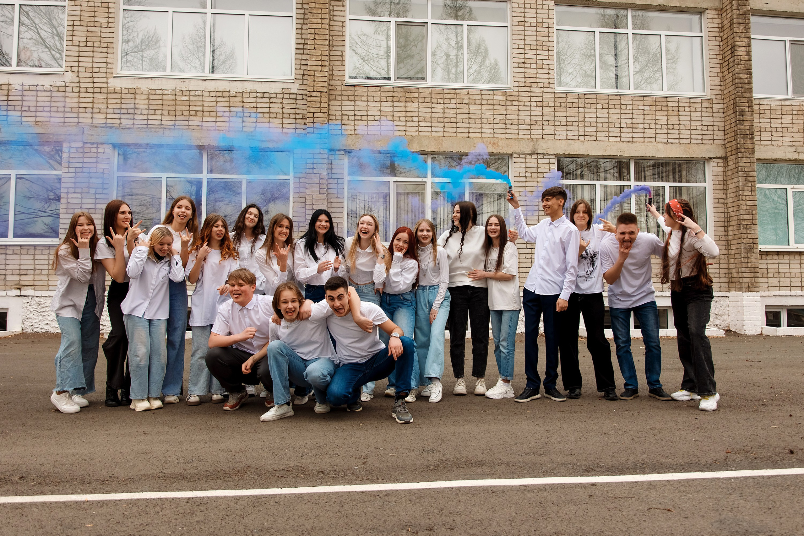 11 класс с. Барабаш. Фотограф Любовь Корниенко, Примоский край