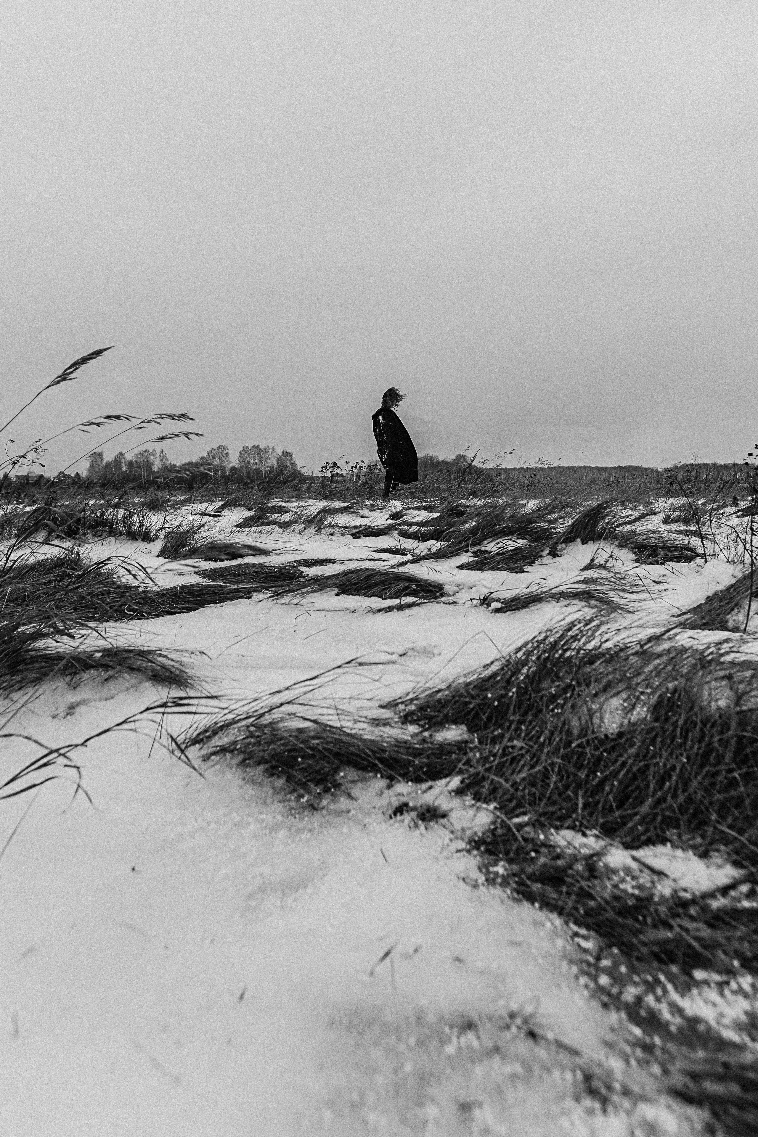 Меланхолия (поле). Семейный фотограф Тюмень, фотограф на роды Салмина Мария