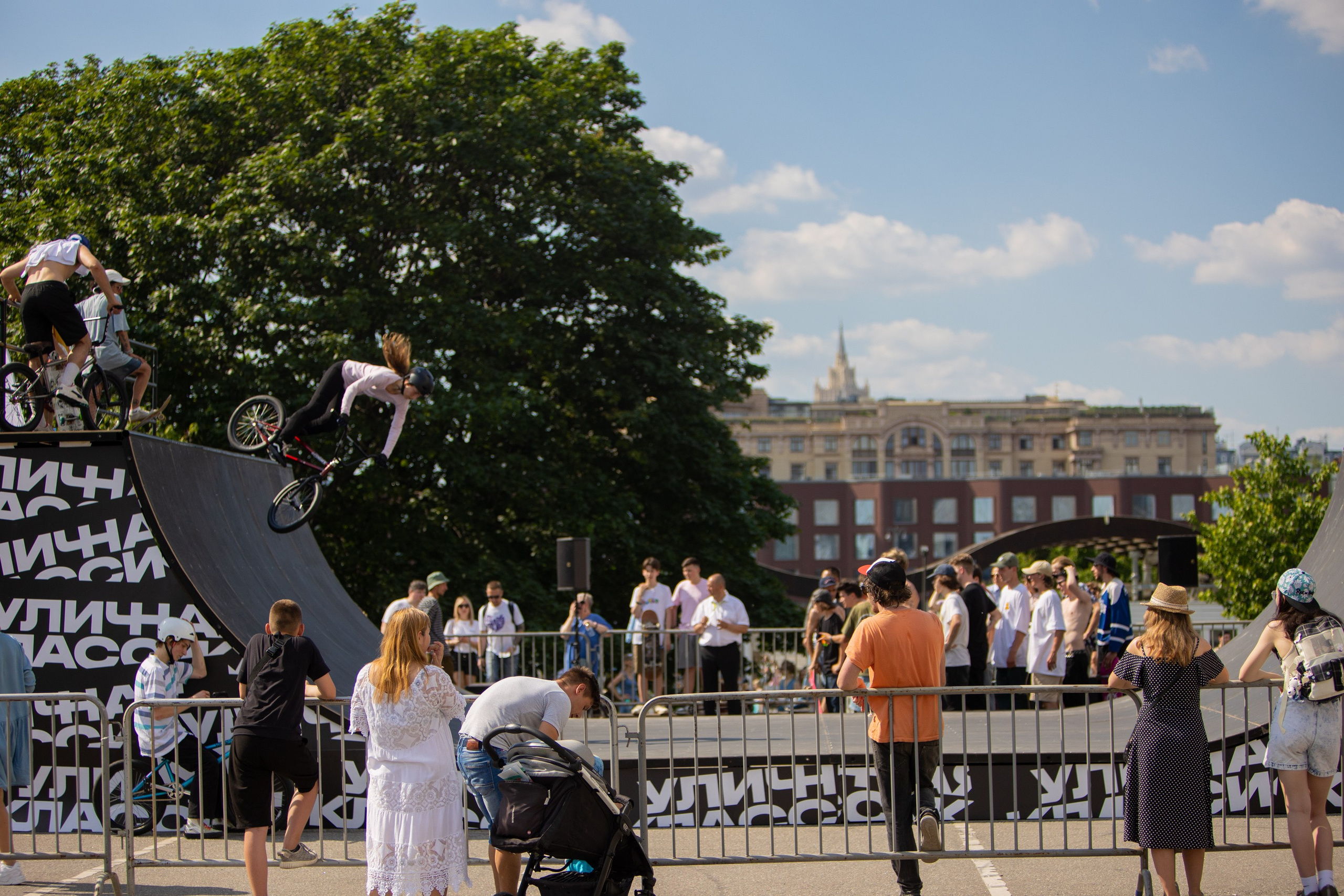 Уличные мероприятия. Фотограф в Москве Оля Жарких
