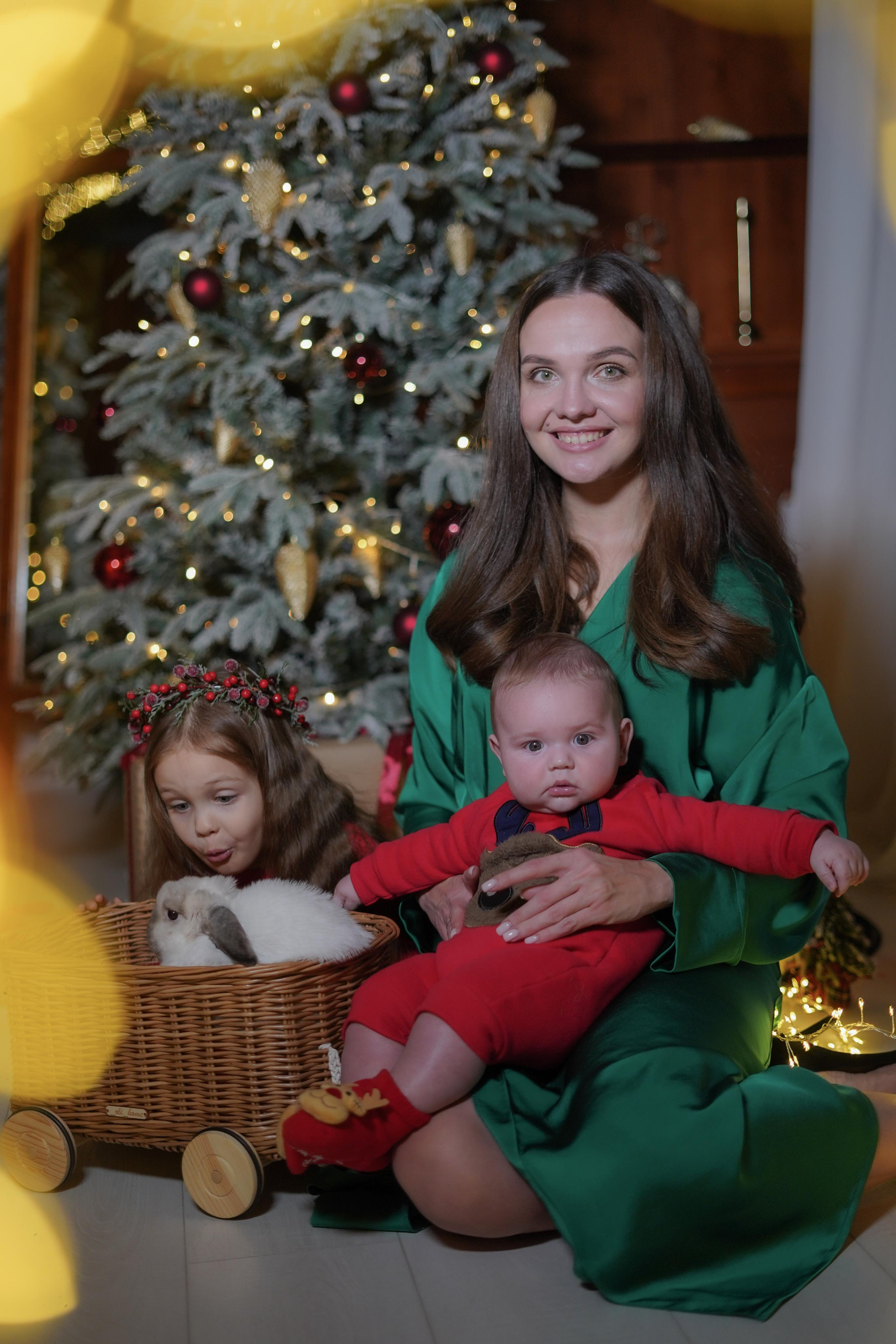 Яна с семьей. Фотограф Волгоград Анастасия Ли