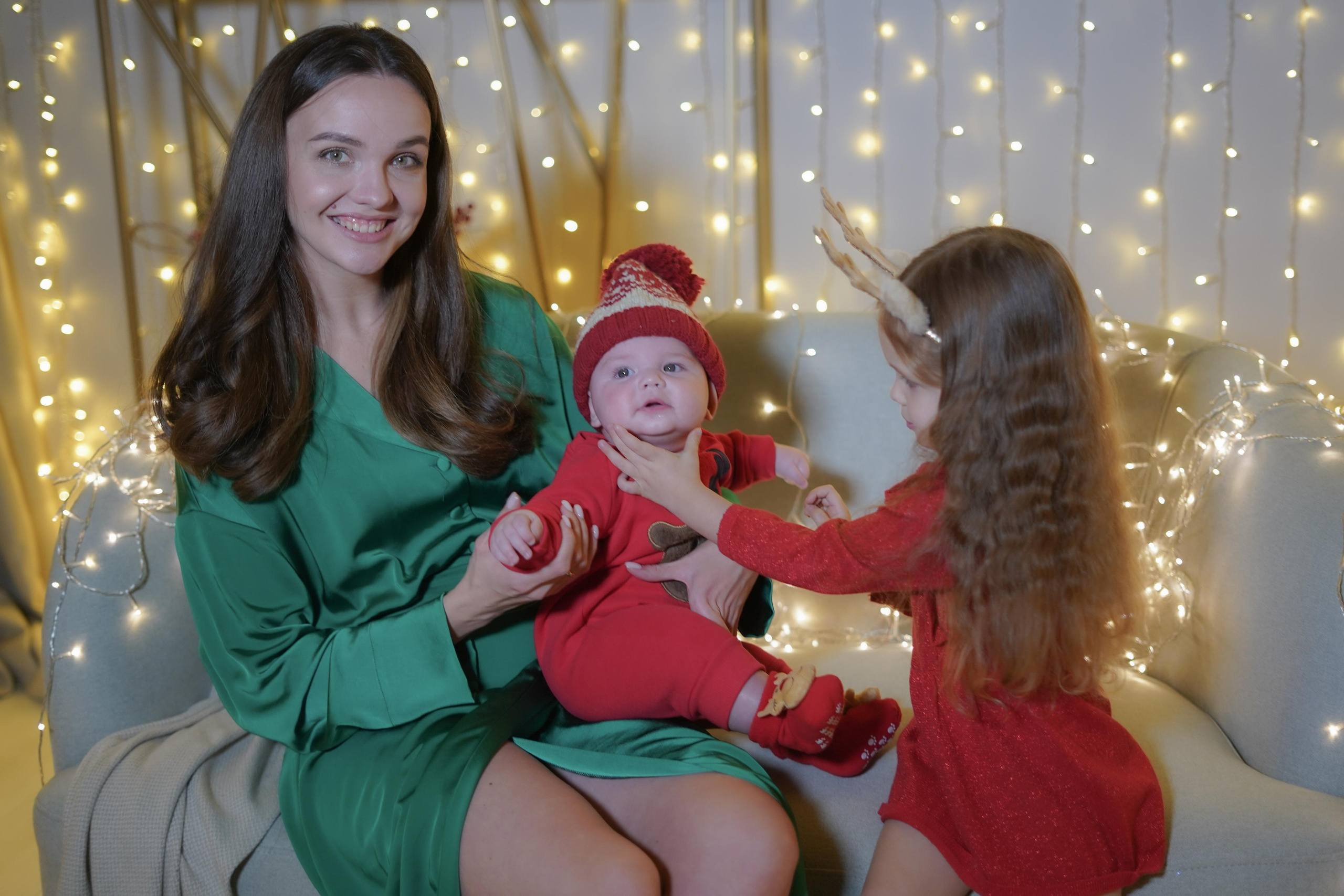 Яна с семьей. Фотограф Волгоград Анастасия Ли