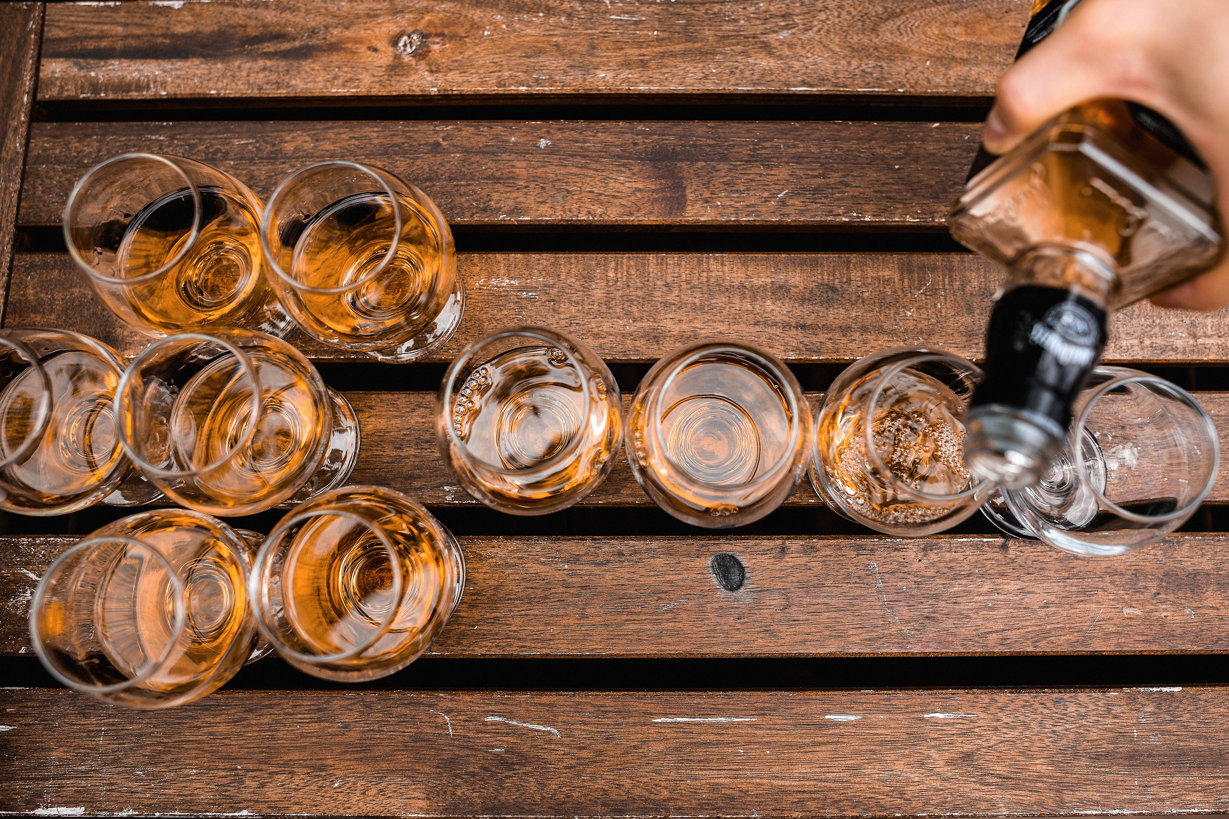 🌄 Демьян и Катя — свадьба в нацпарке "Столбы" | Веселый банкет и эпичные фото на скалах. 📸 Свадебный и семейный фотограф в Красноярске Тихомиров Евгений | 17 лет опыта | 800+ свадеб