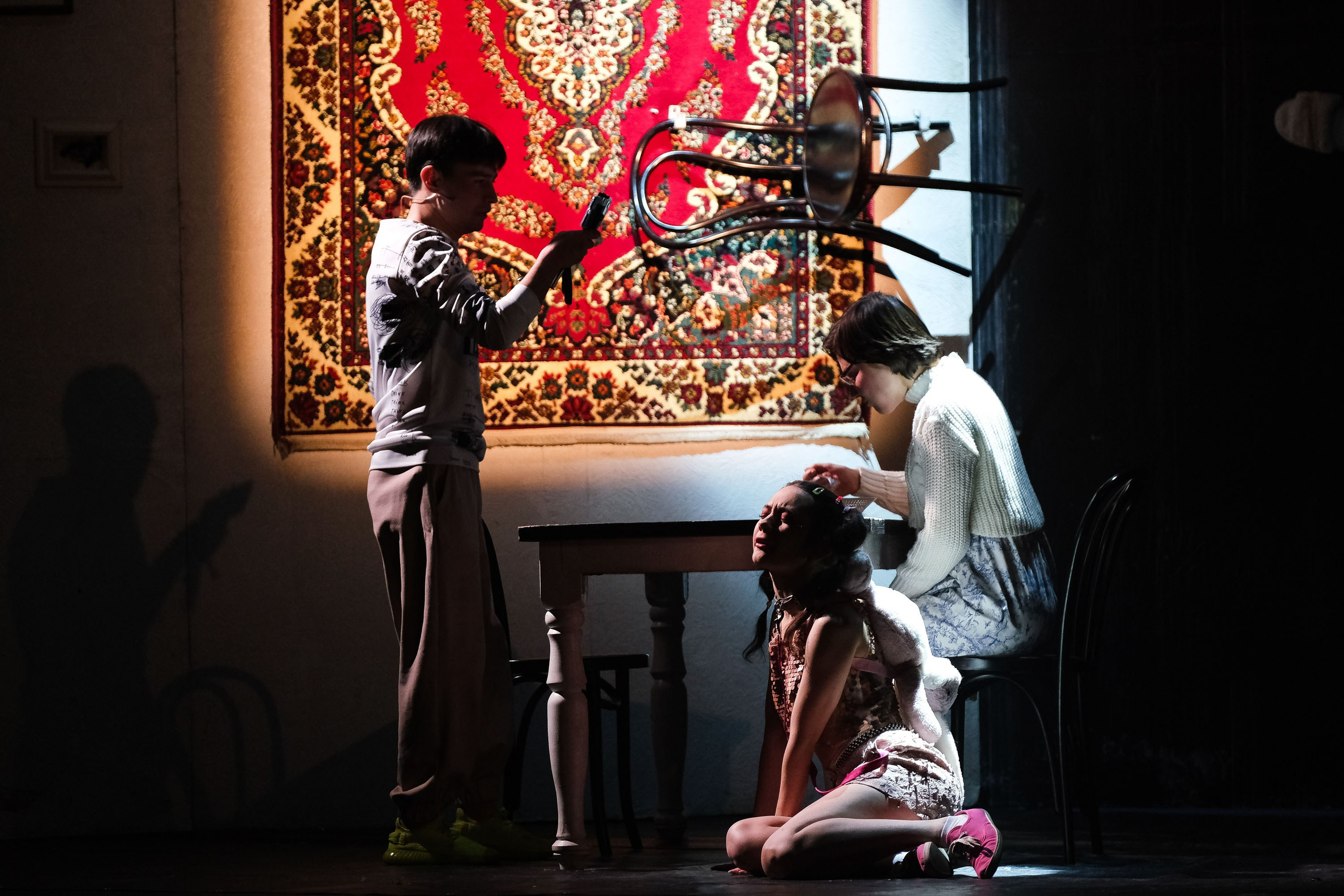 Ганди молчал по субботам. Фотограф Анатолий Деникин