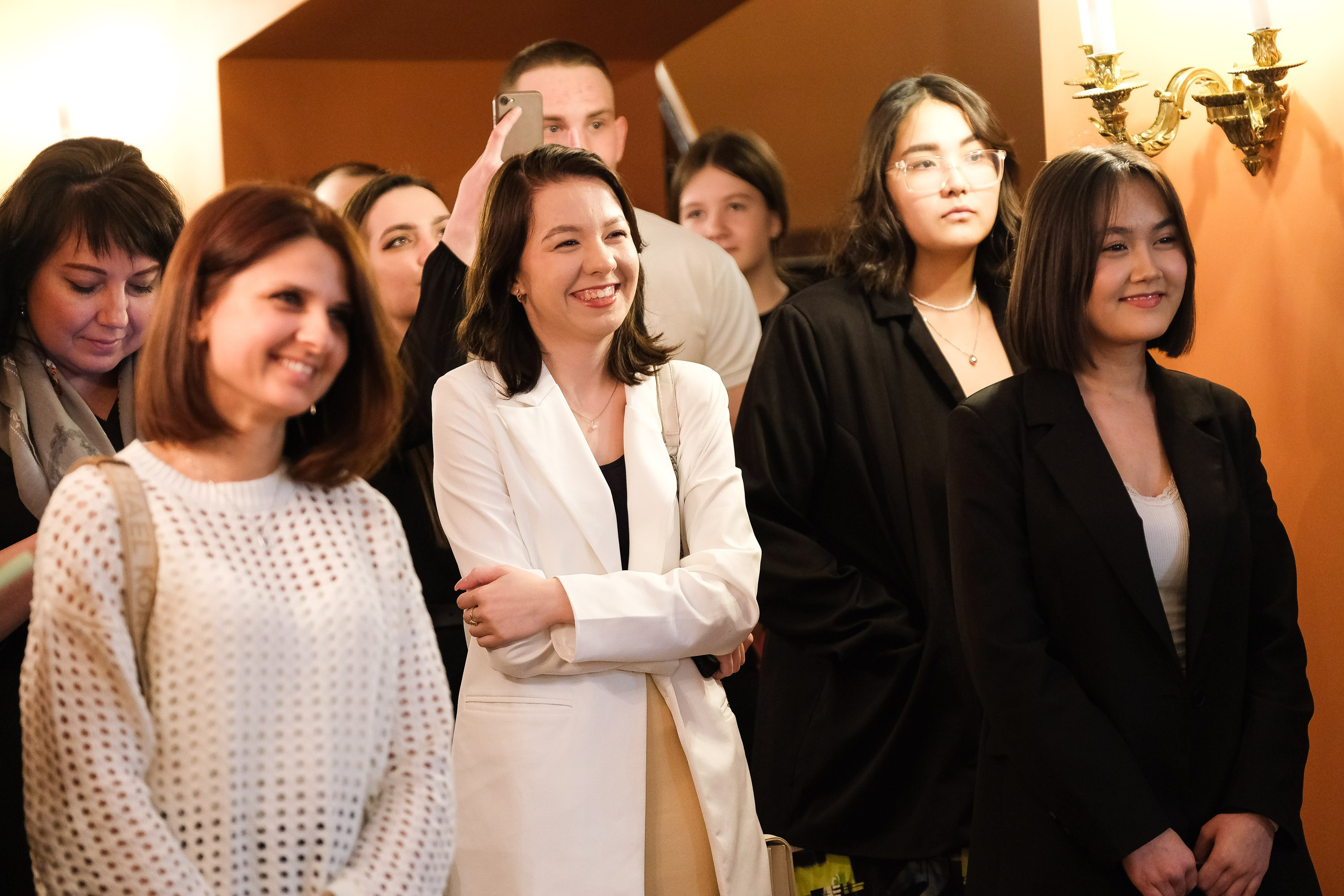 Ганди молчал по субботам. Фотограф Анатолий Деникин