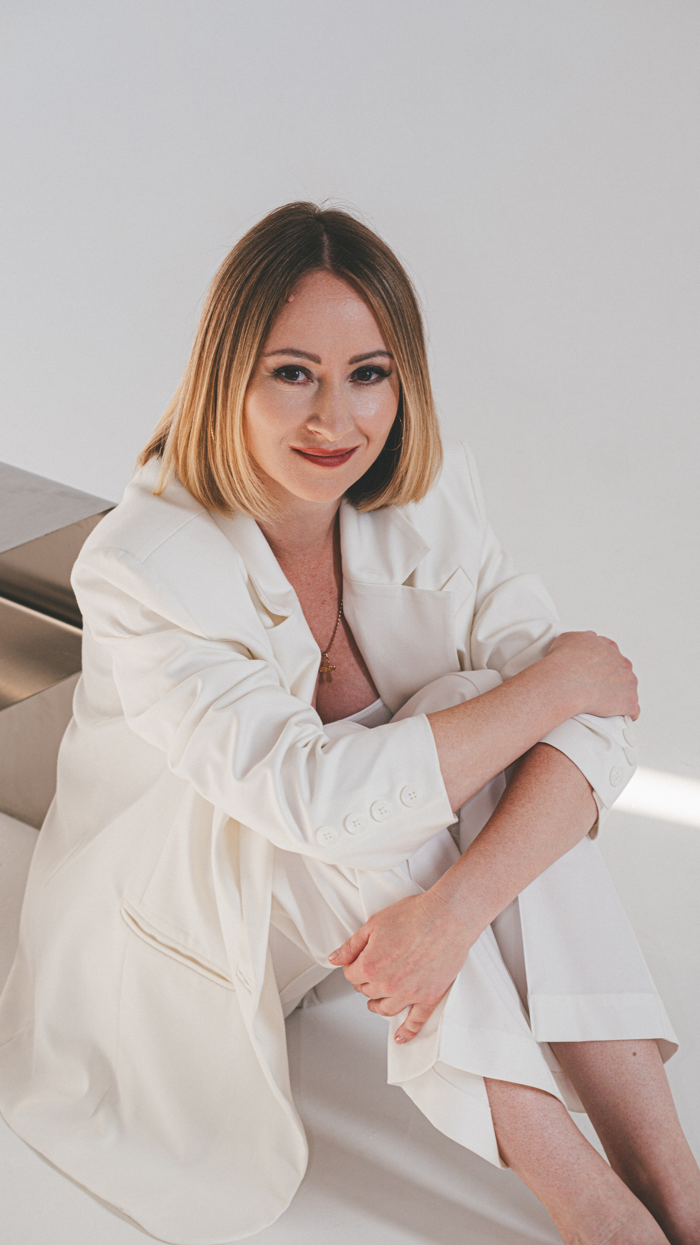 Женские студийные портреты. Главная