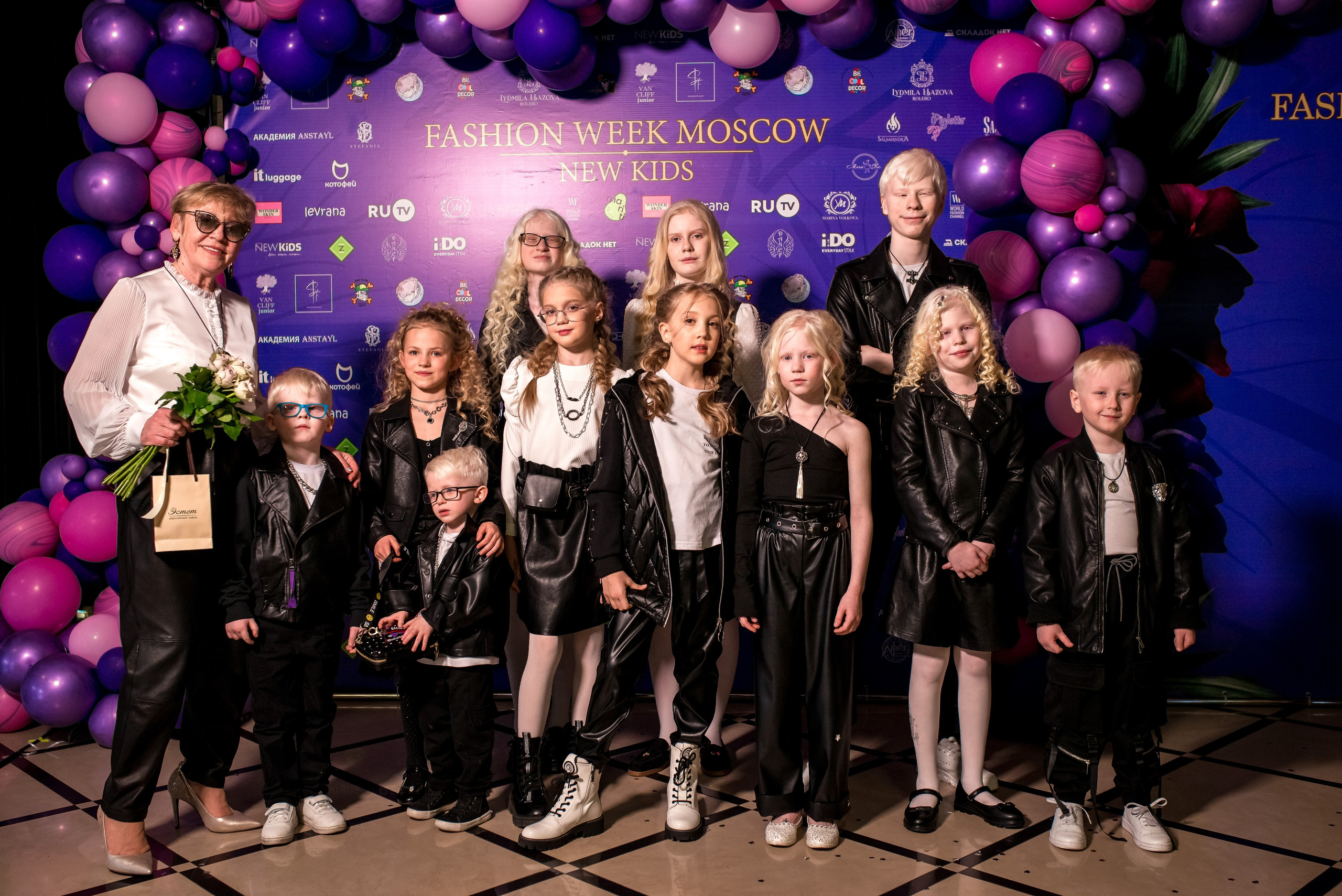 Показ Итальянской моды в России весна 2022. Женский фотограф Крещение Венчание Москва Брянск