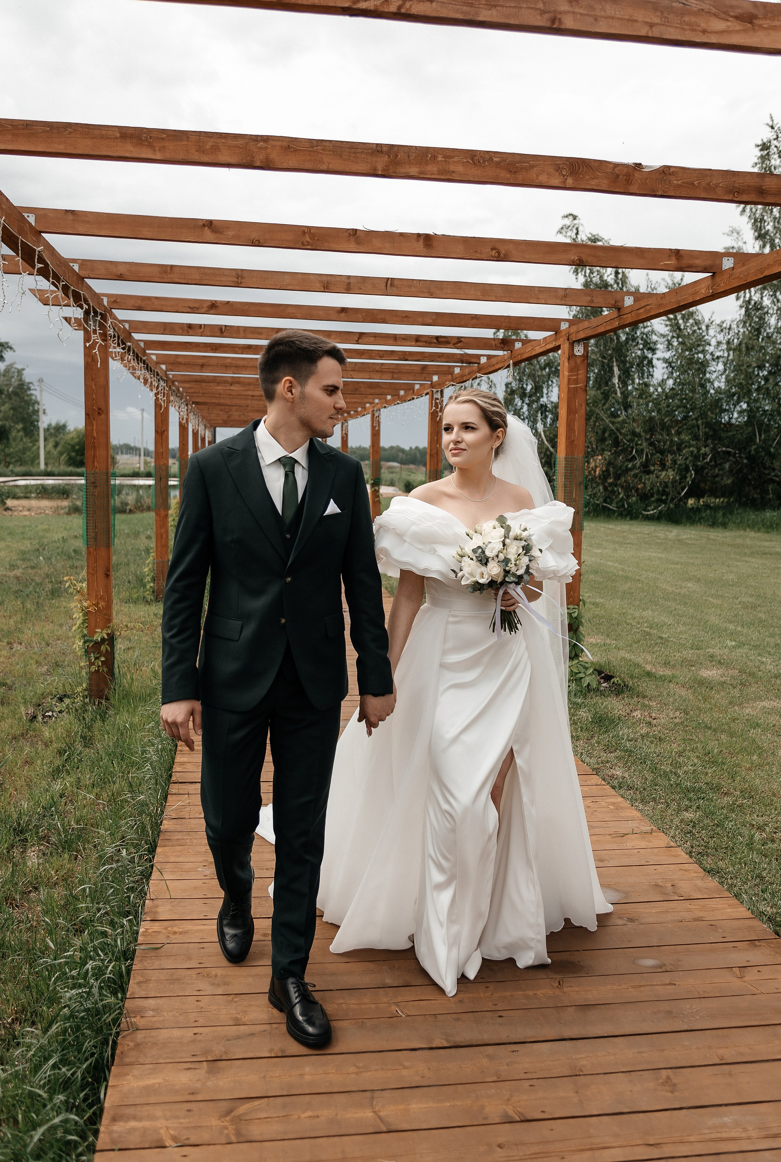 Ксения & Виталий | 07.06.24. Свадебный и семейный фотограф в Омске Евгения Хакимова