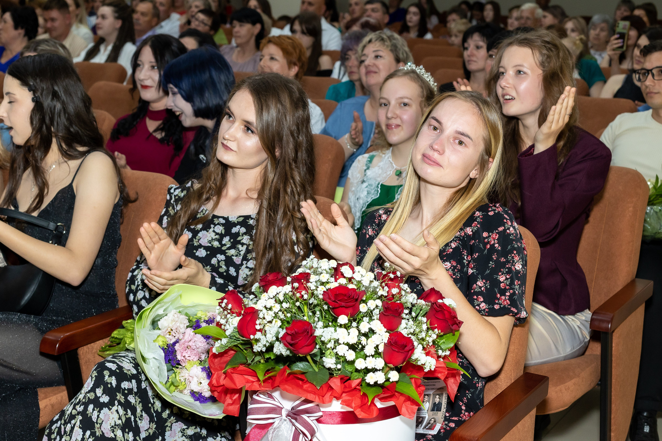 Вручение аттестата 2025. Выпускные альбомы Майкоп, Краснодар Елена Золотарева