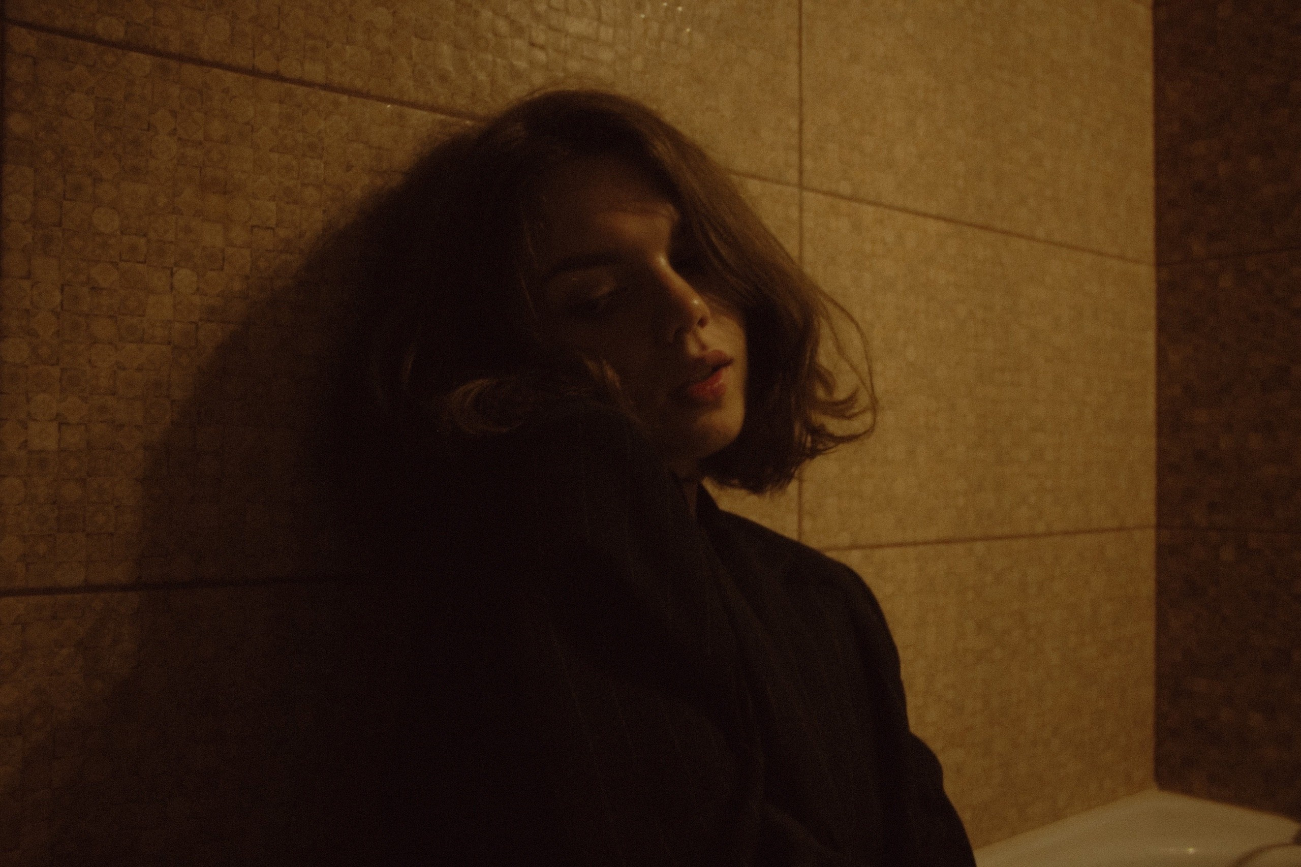 Контакты. Фотограф Елизавета Колесникова