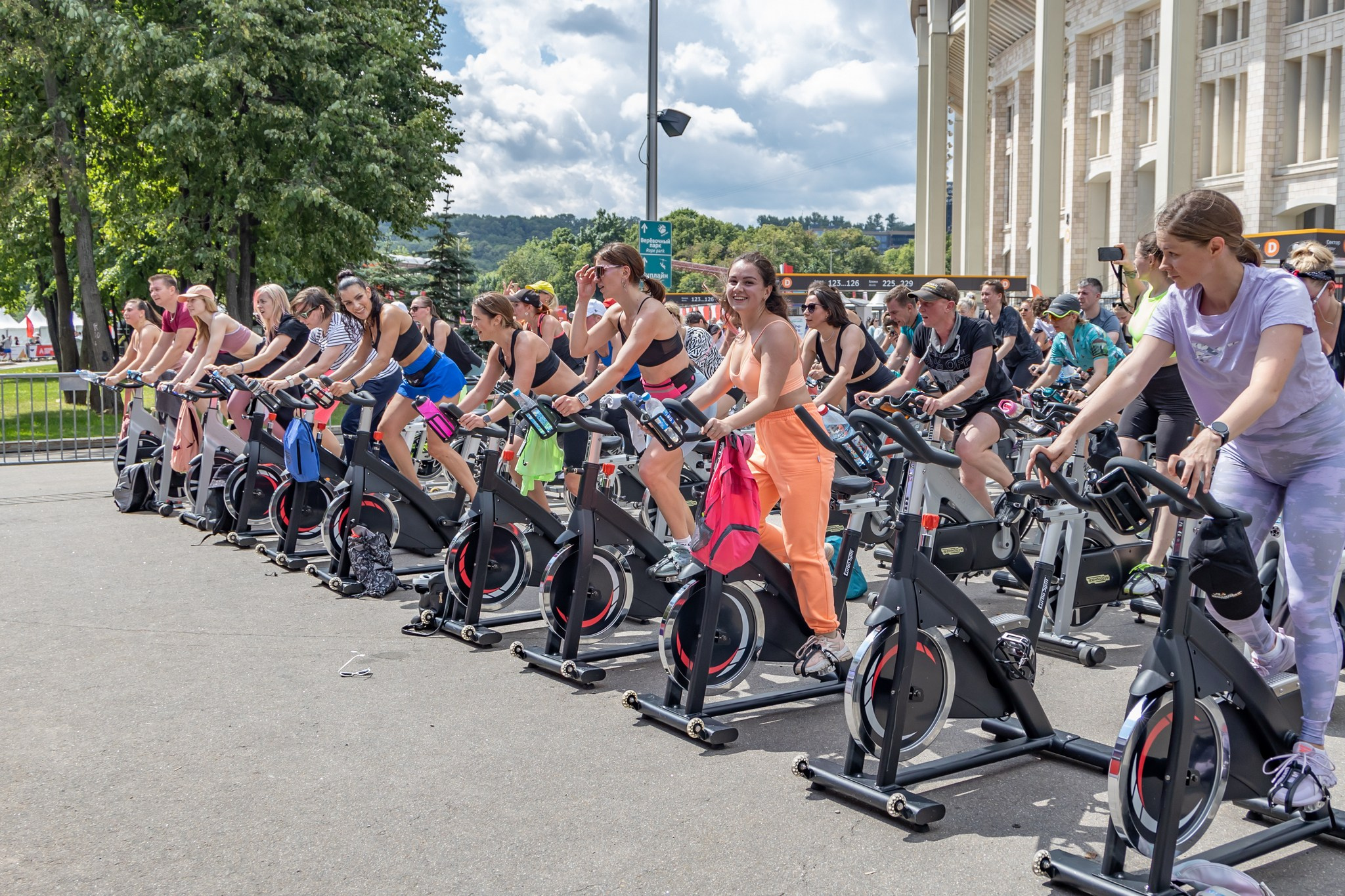 1 июля день спорта в Лужниках 2023. Репортажный, семейный и студийный фотограф в Москве Демин Алексей