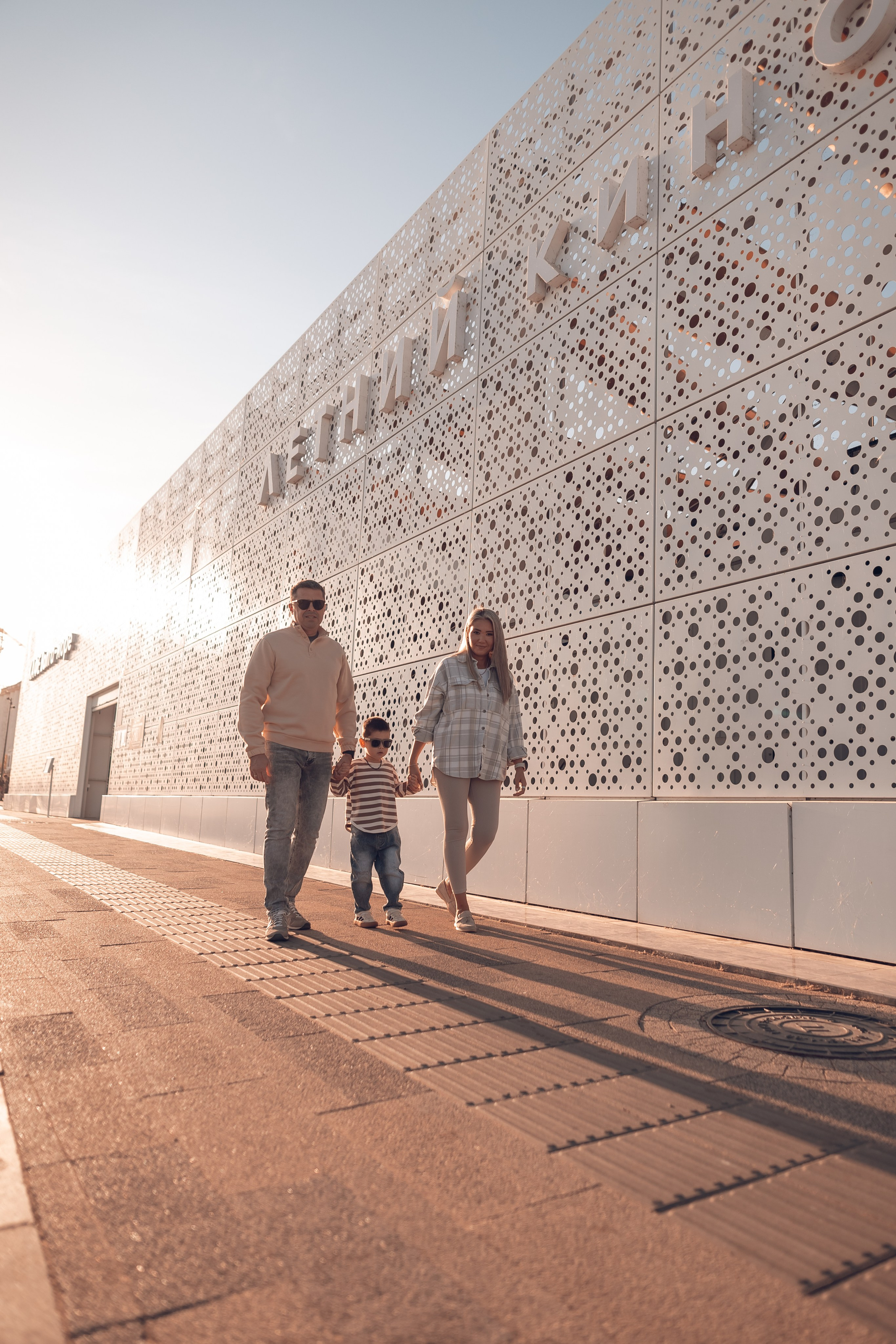 Алексей, Елена и Тимур. Пляж. Главная