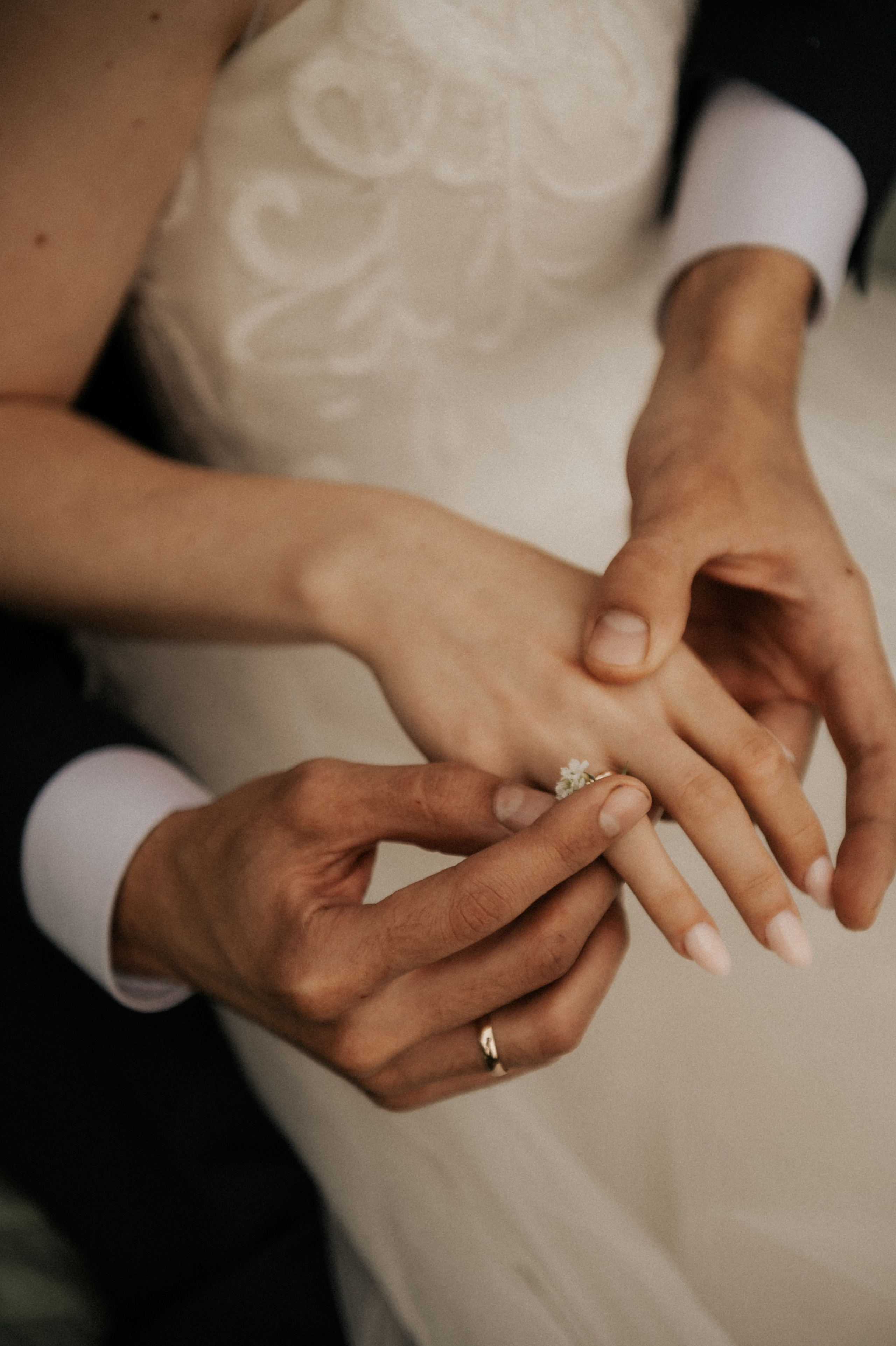 Свадебные фотографии. Фотограф в Барнауле Дарья Бутурлакина. Люби.Цени.Касайся