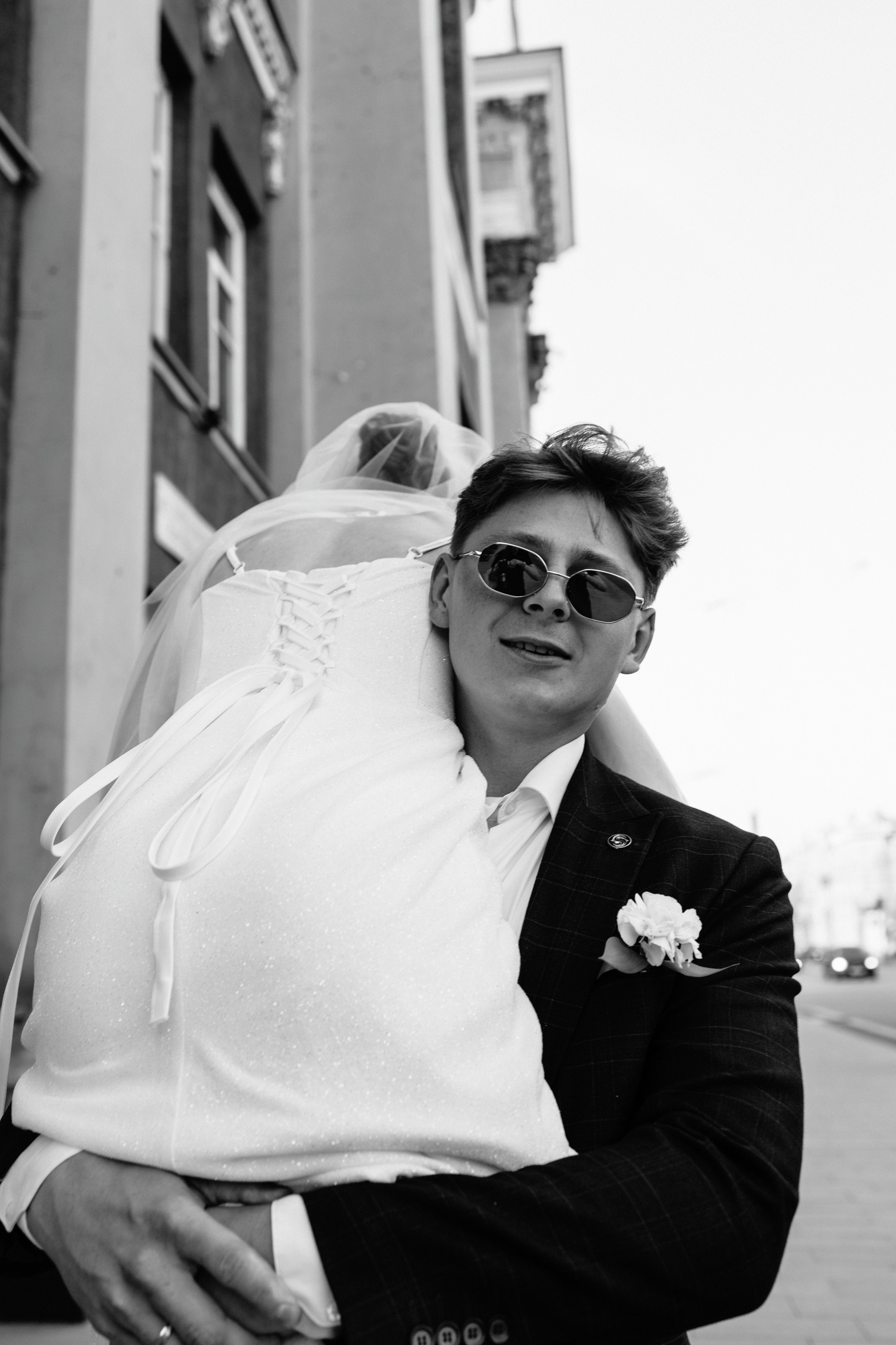 Владислав и Юлия Вечерняя прогулка по городу. Свадебный Фотограф в Иркутске Екатерина Елисеева