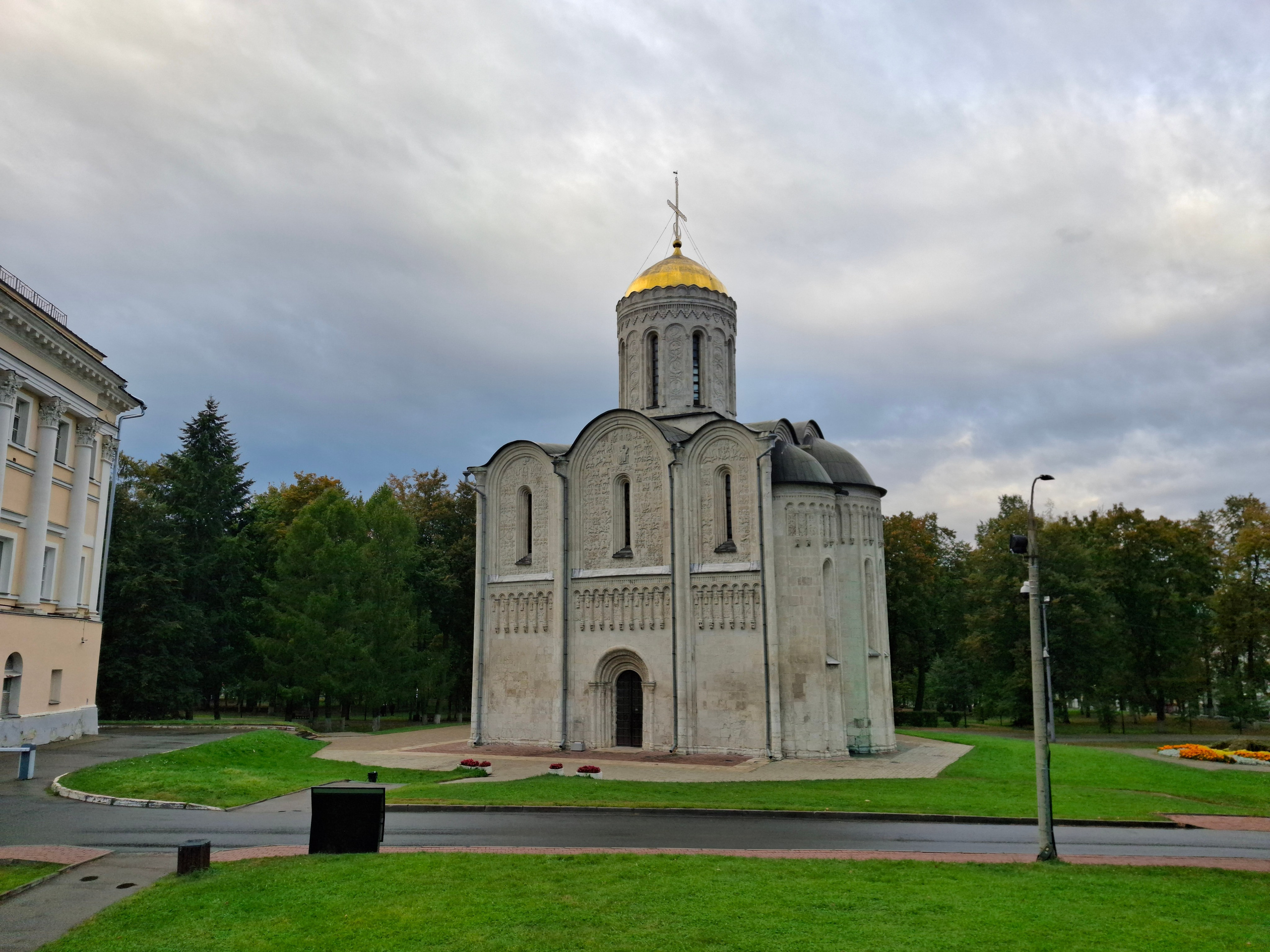 Владимир. Утро и вечер 19 сентября 2025. Игорь Жучков. Россия увиденная глазами путешествующего фотографа