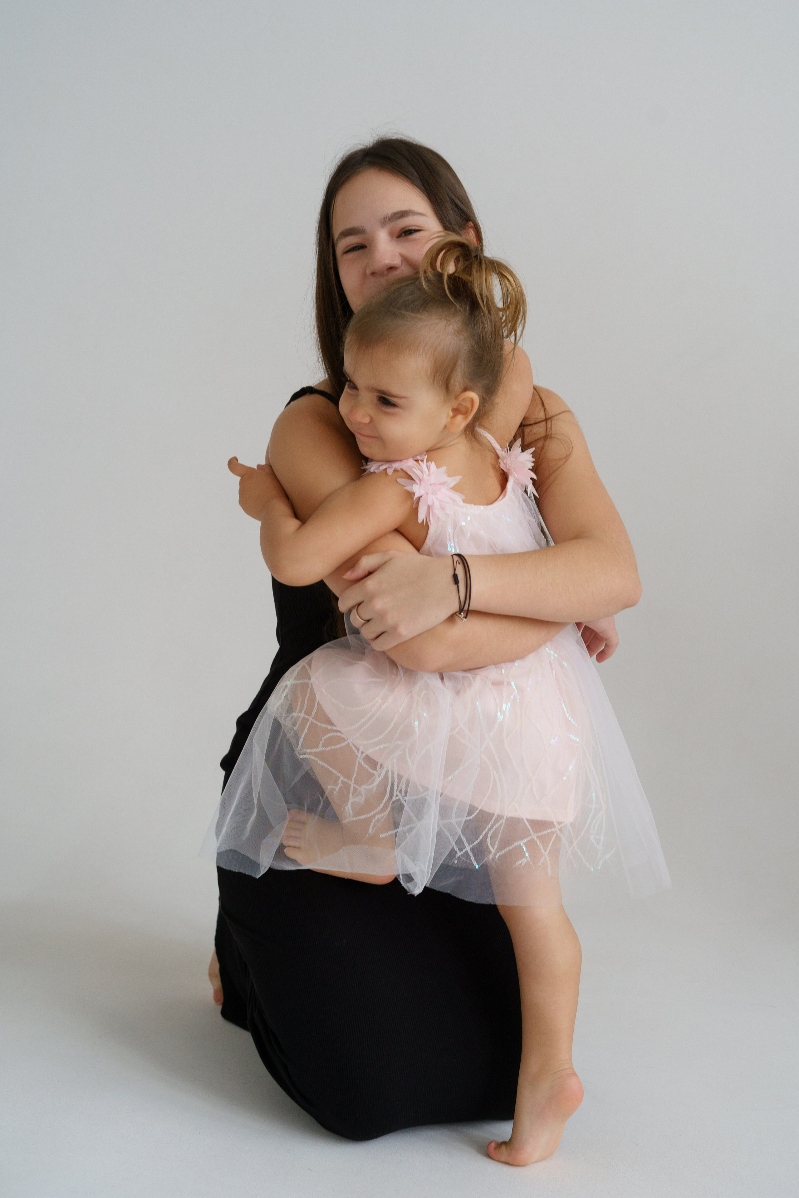 Оля, Настя, Кристина, Катя. Главная