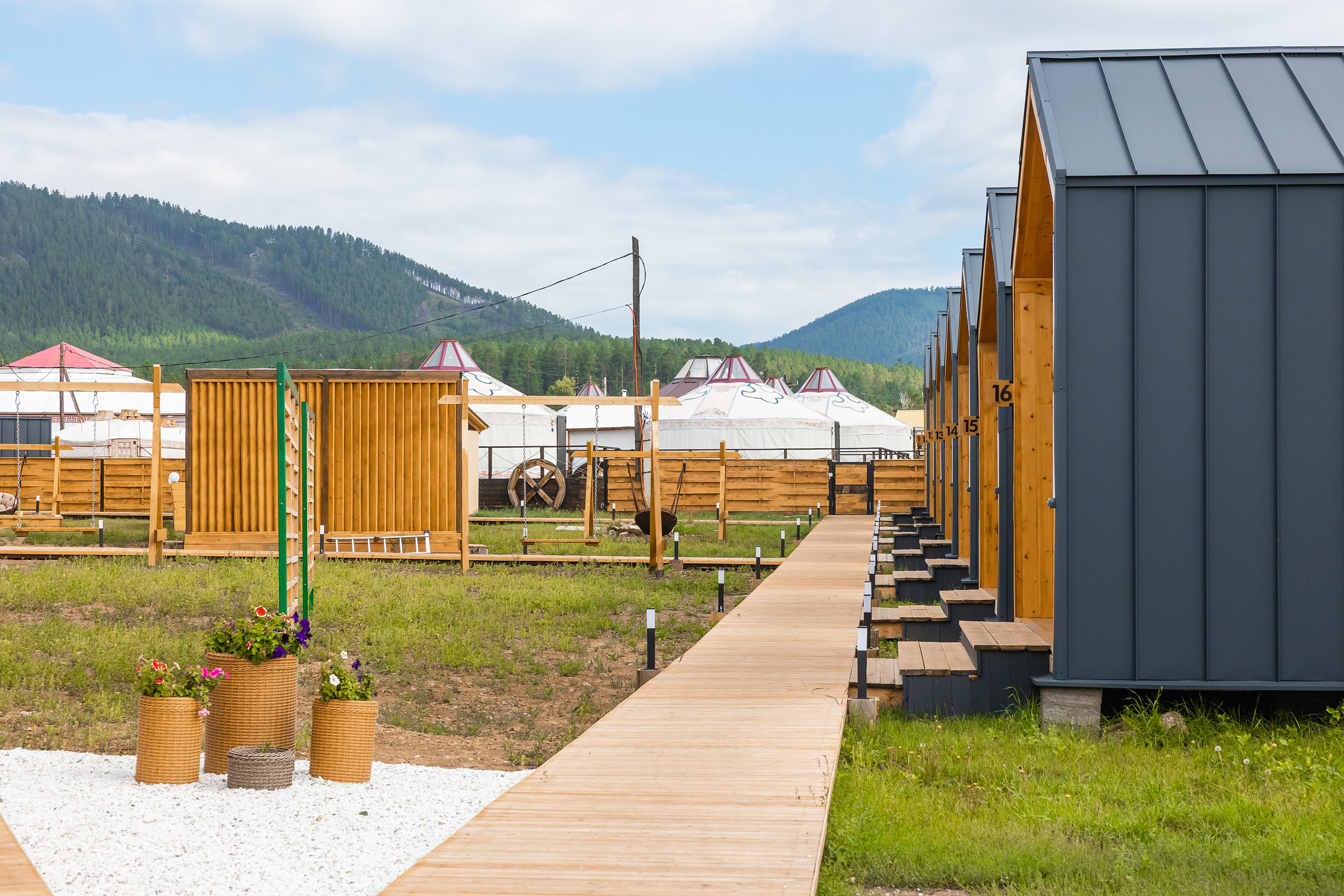 Номадик. Фотограф и видеограф в Улан-Удэ: Аюна Габагуева и Артём Шаханов