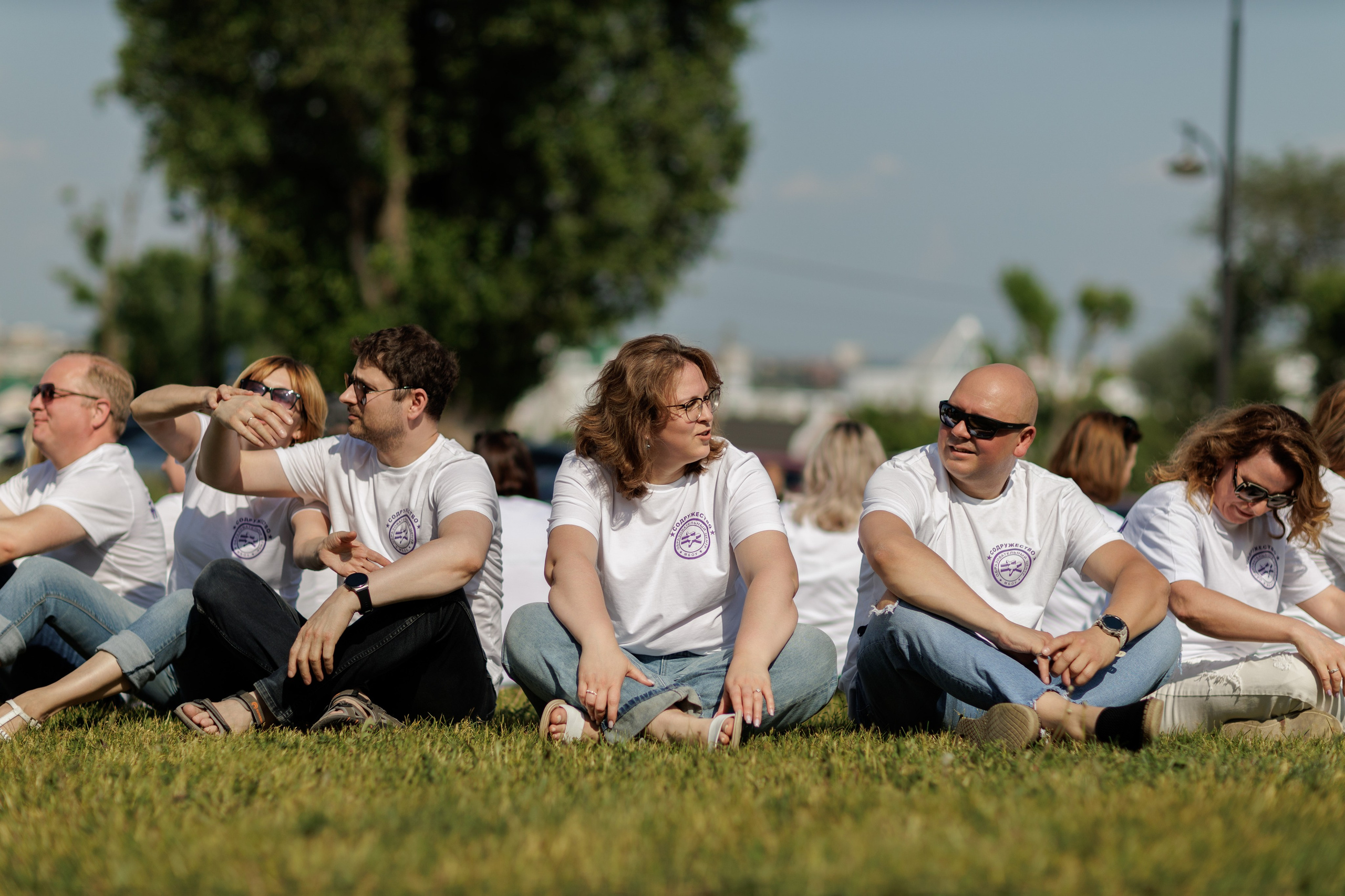 Репортажные фото съёмки клипа от родителей выпускникам. Свадебный фотограф в Воронеже Александр Работкин