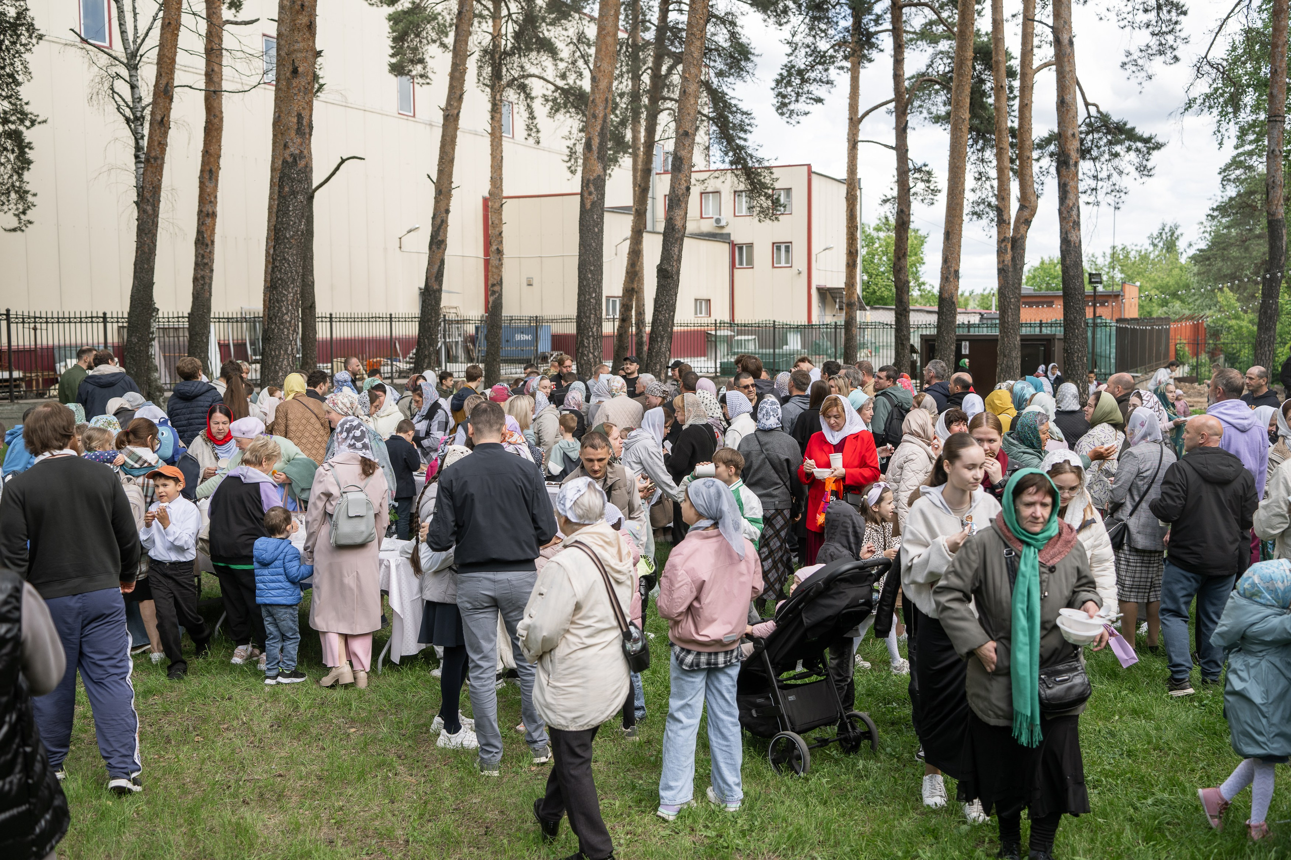 Престольный праздник в храме Троицы Живоначальной. Фотограф Москва/Подмосковье