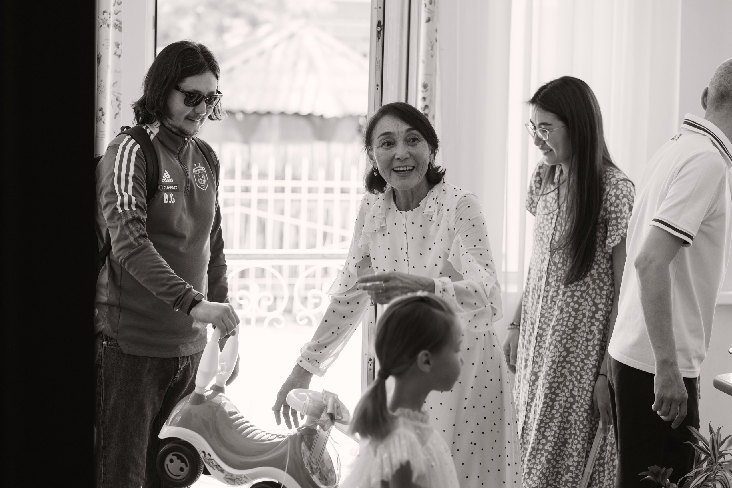 Тұсау Кесер. Профессиональная съемка в Алматы