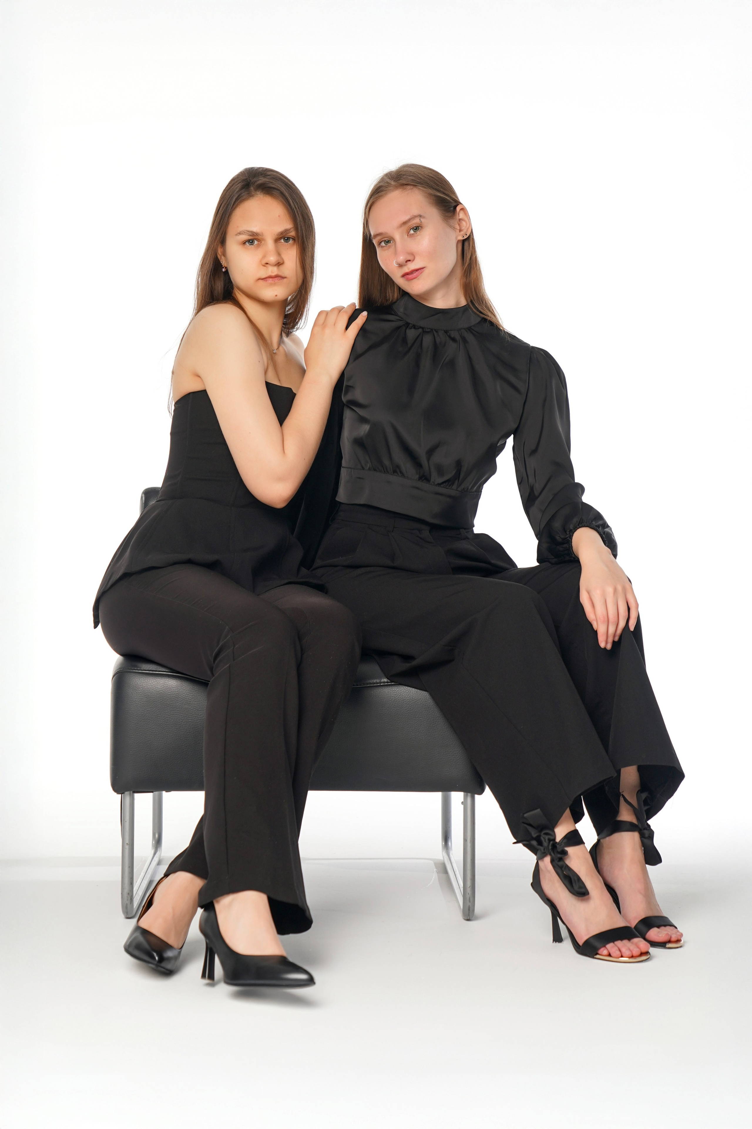 Лиза и Полина, фото на циклораме. Анна, фотограф Москва, Зеленоград