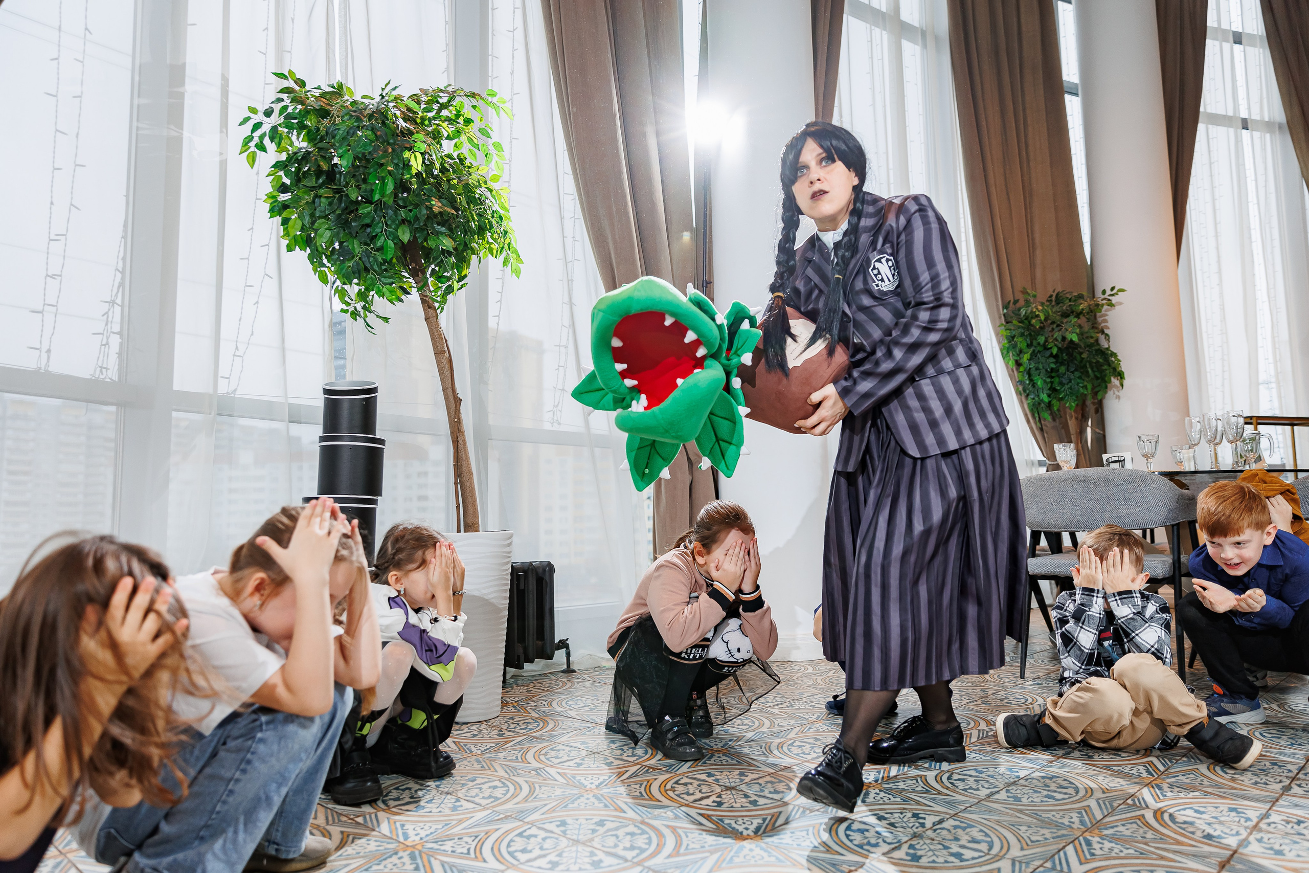 День рождения Насти «Венсдэй во Вкусотеррии». Семейный и детский фотограф Комина Елена, Власиха, Одинцово