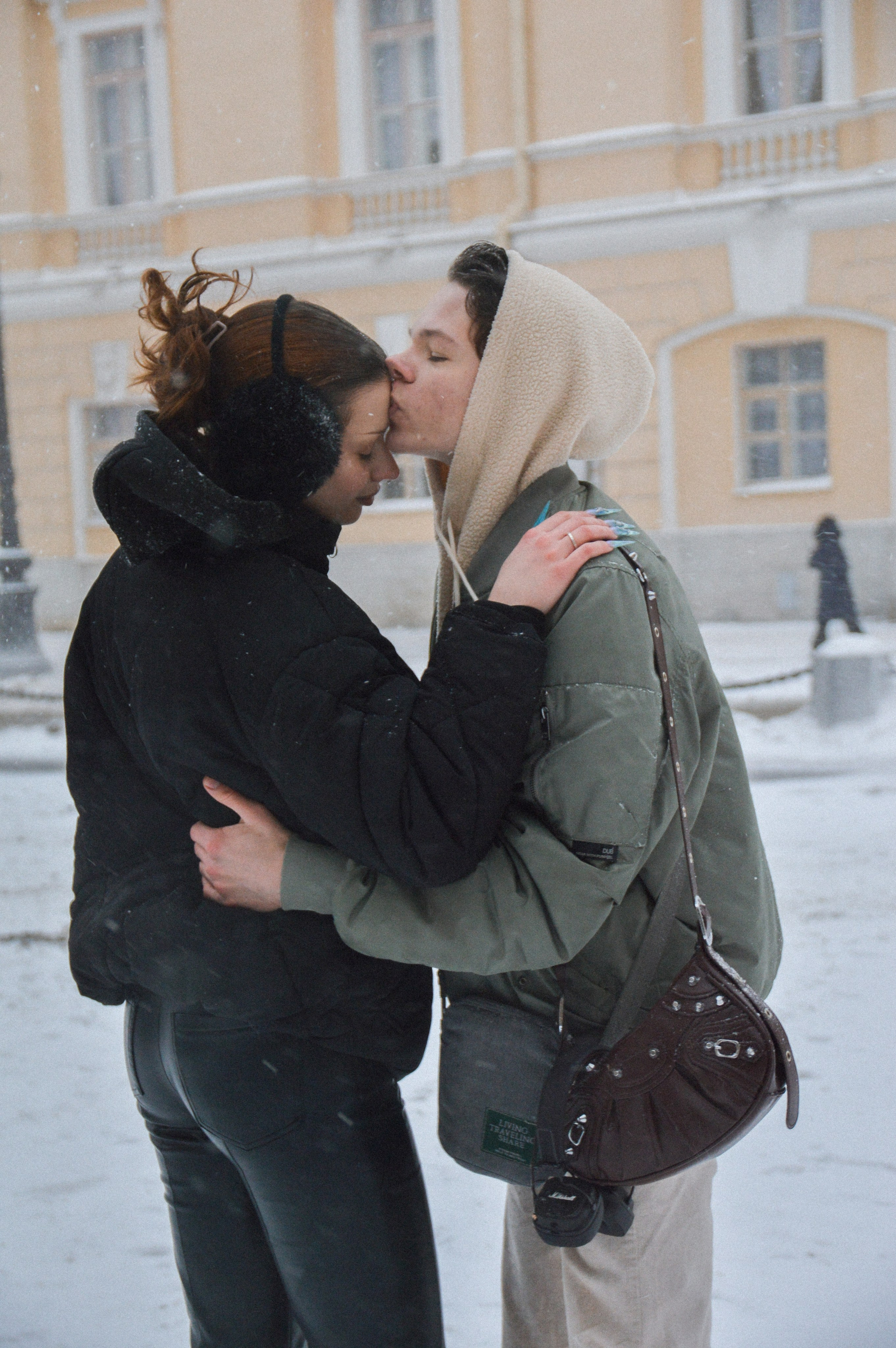 Под снегом. Питерский фотограф
