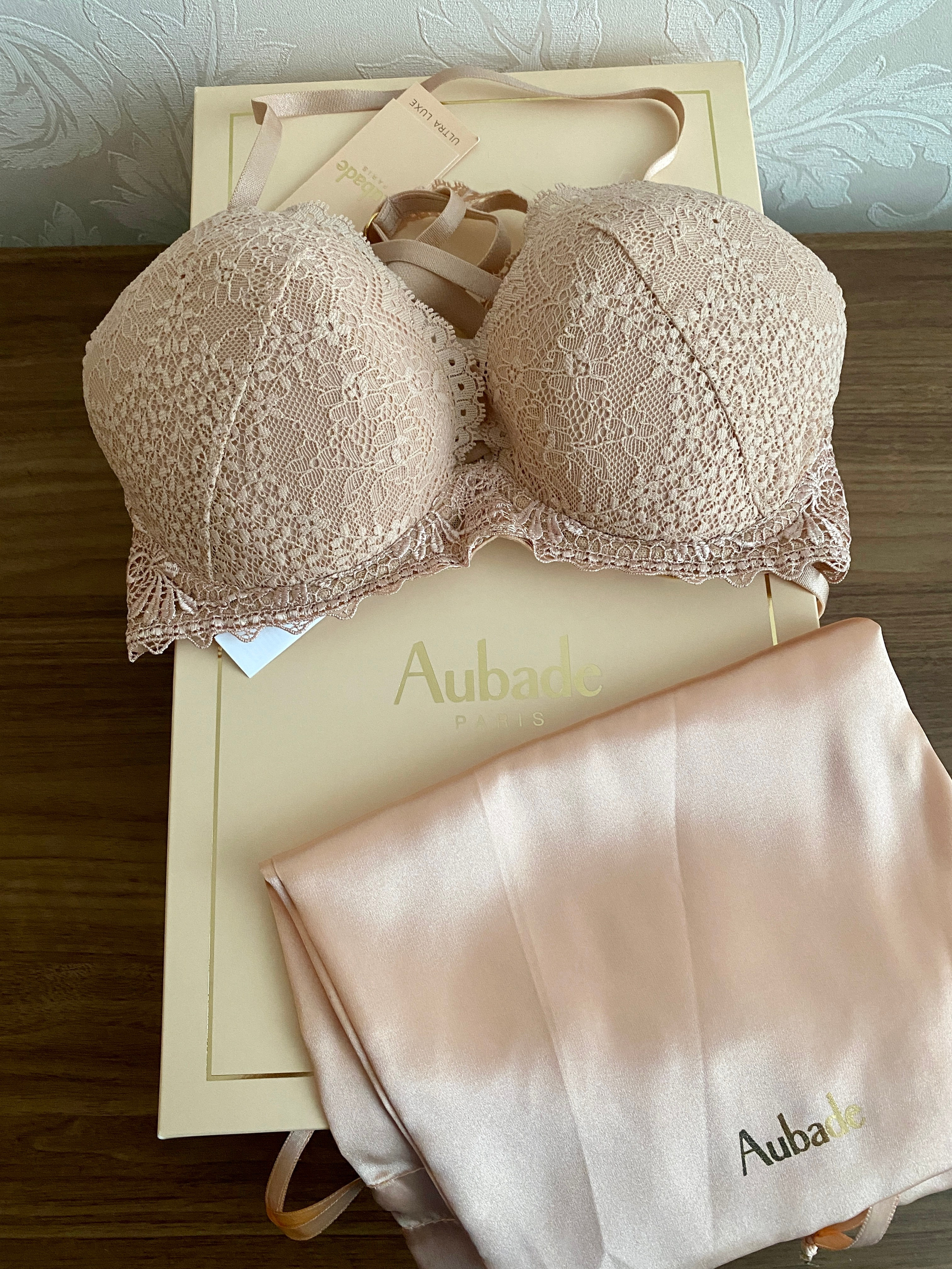 Нижнее белье и купальники. Ваш байер во Франции