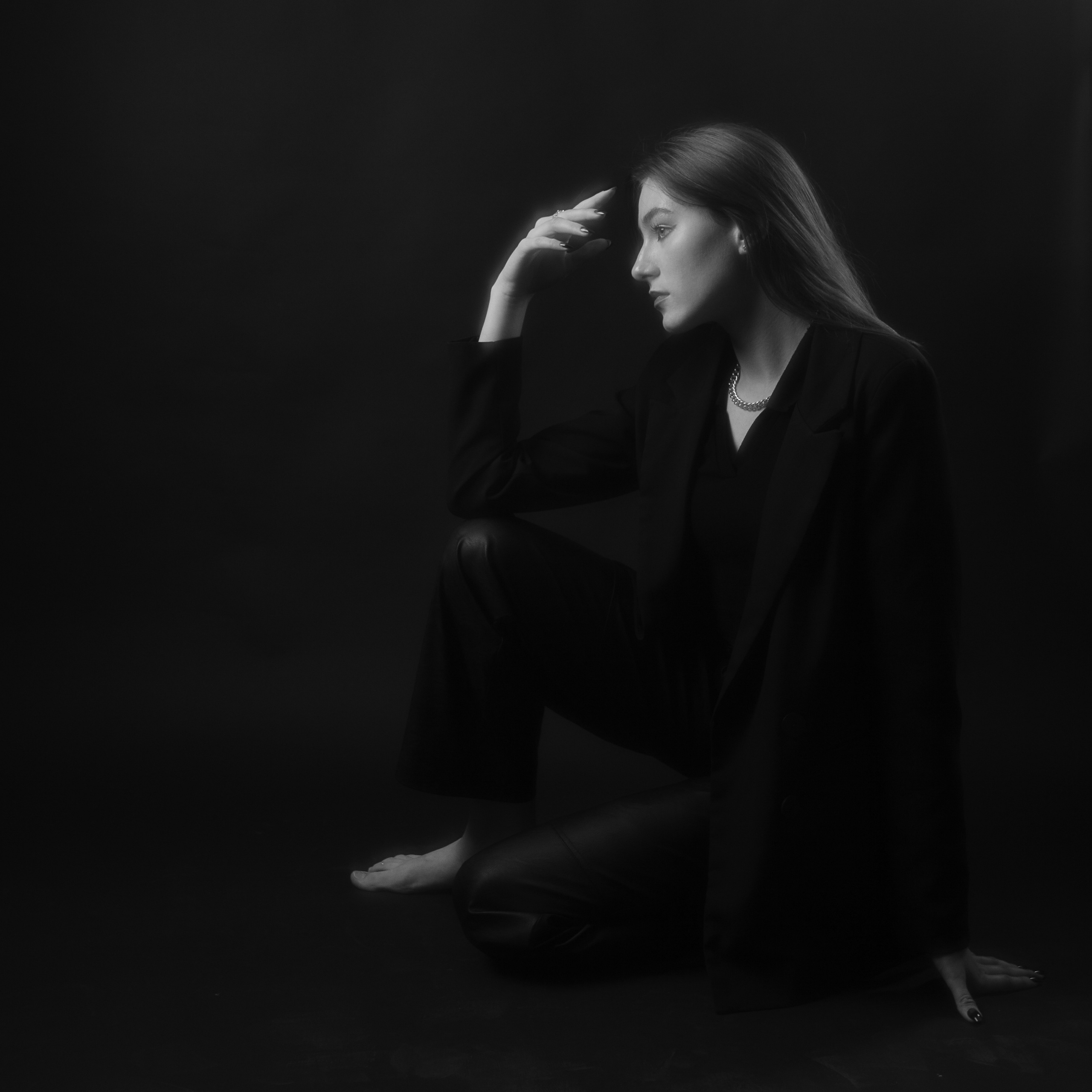 Студийный ЧБ портрет, фотограф Иван Зиновьев 