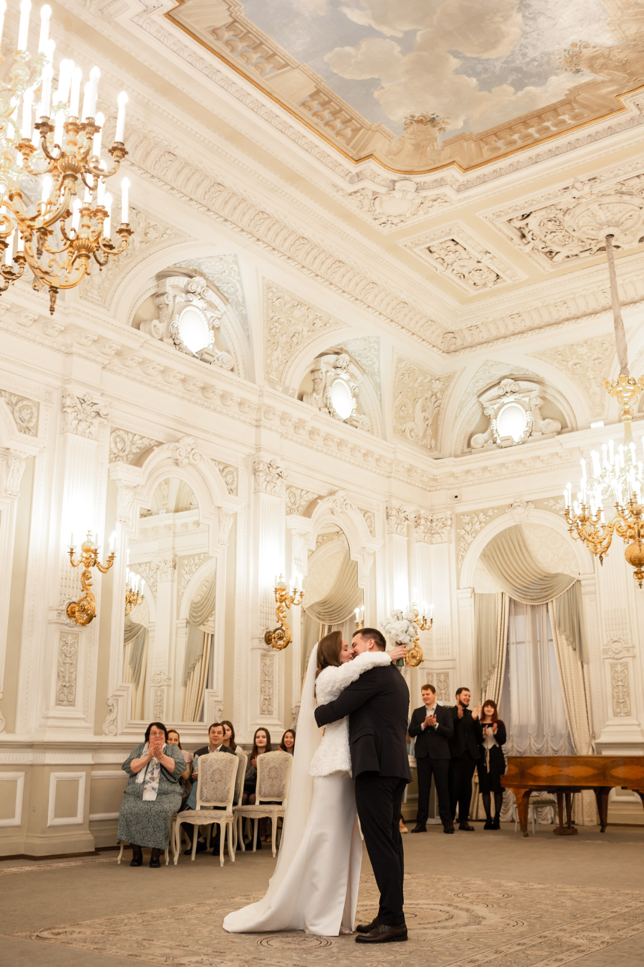 Свадьба в Петербурге в сентябре. Свадебный фотограф Кирилл Белый