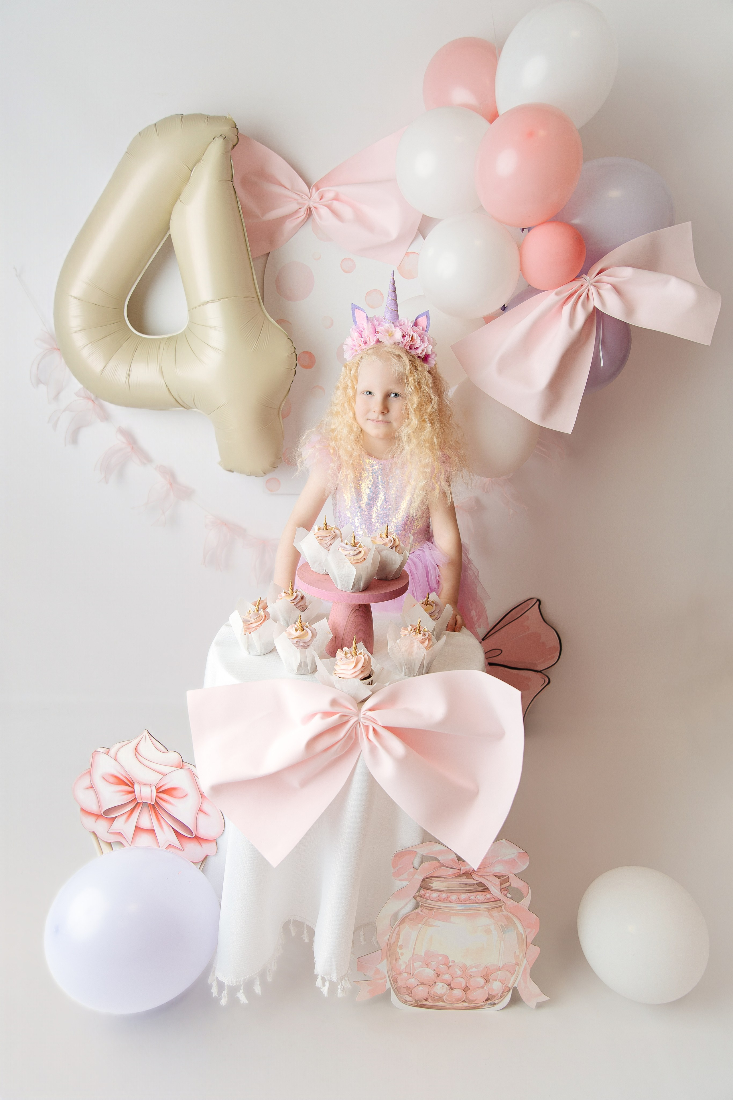 2 года и старше. Детский фотограф новорожденных Москва. годики под ключ. своя студия