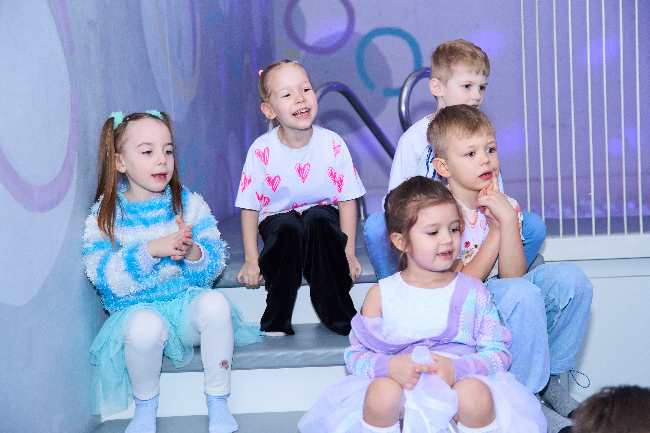 День рождения. Неон. ФОТОГРАФ ВО ВЛАДИВОСТОКЕ| СВАДЕБНЫЙ ФОТОГРАФ