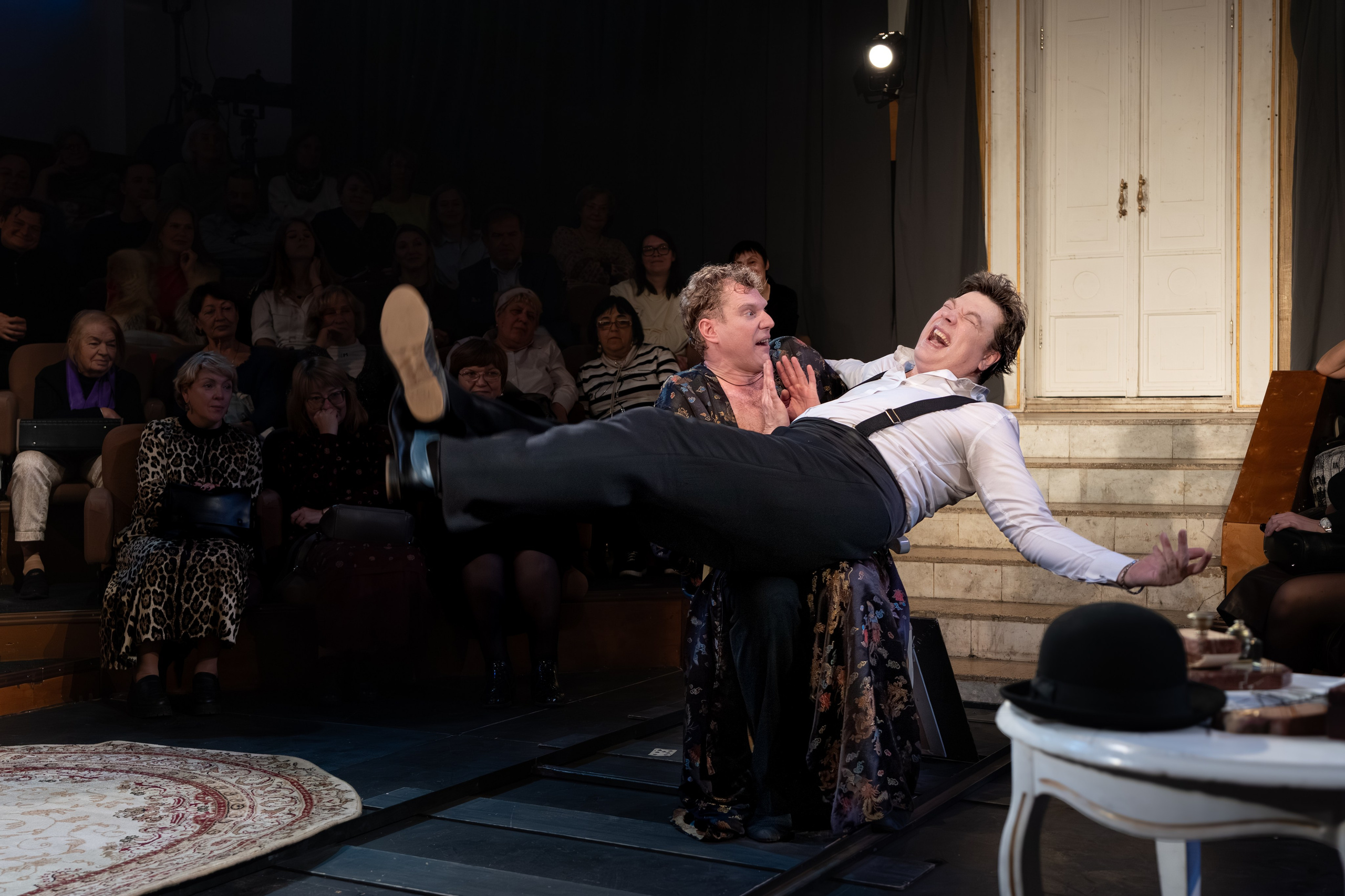 Театр Сфера: Гнездо перелётных птиц (100-й спекталь). Сайт фотографа Сергея Абрамова