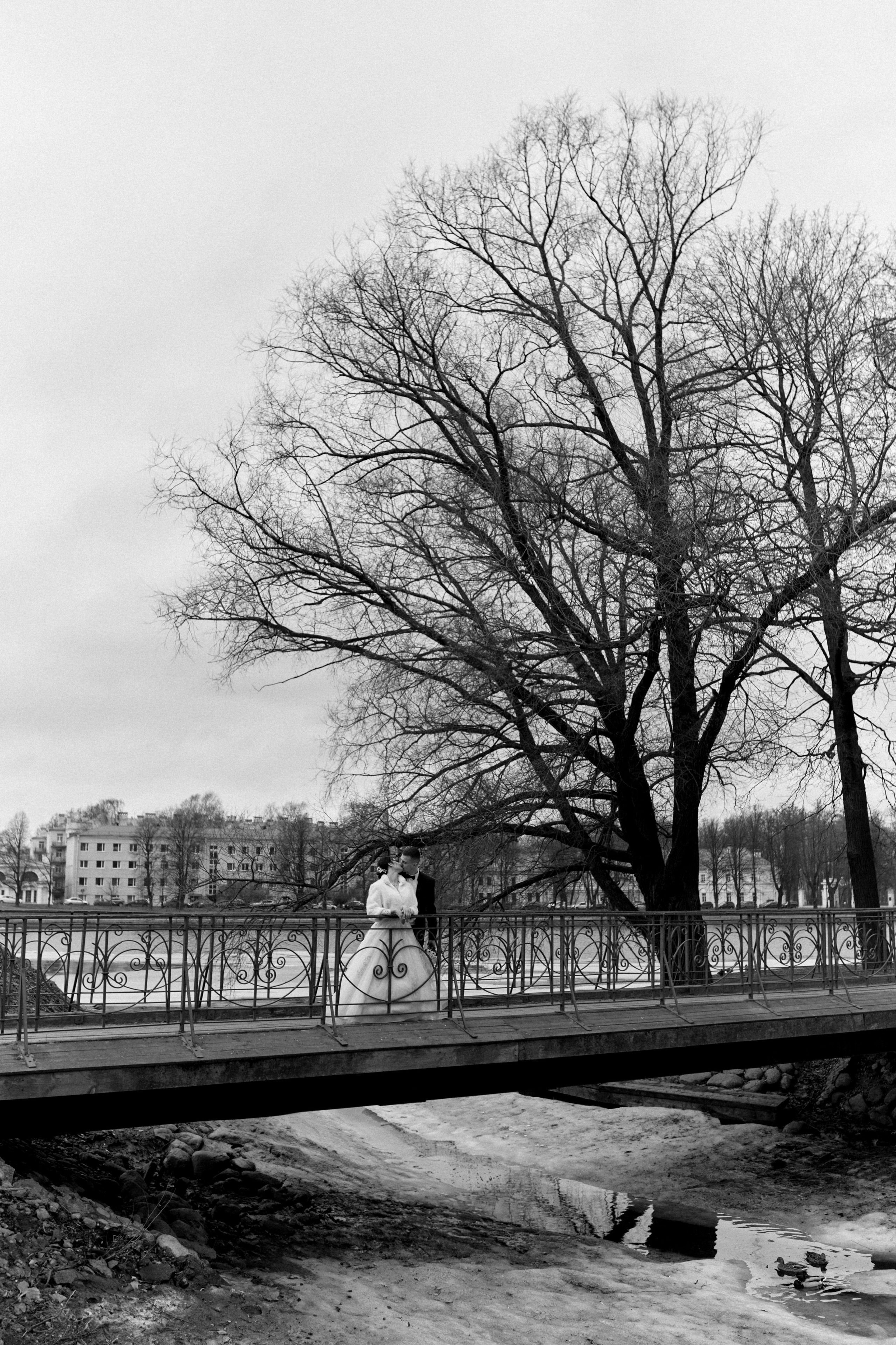 Свадебная Фотосессия на улицах Питера. Сестры Карабаза. Фотографы и ретушеры в Москве и Санкт-Петербурге