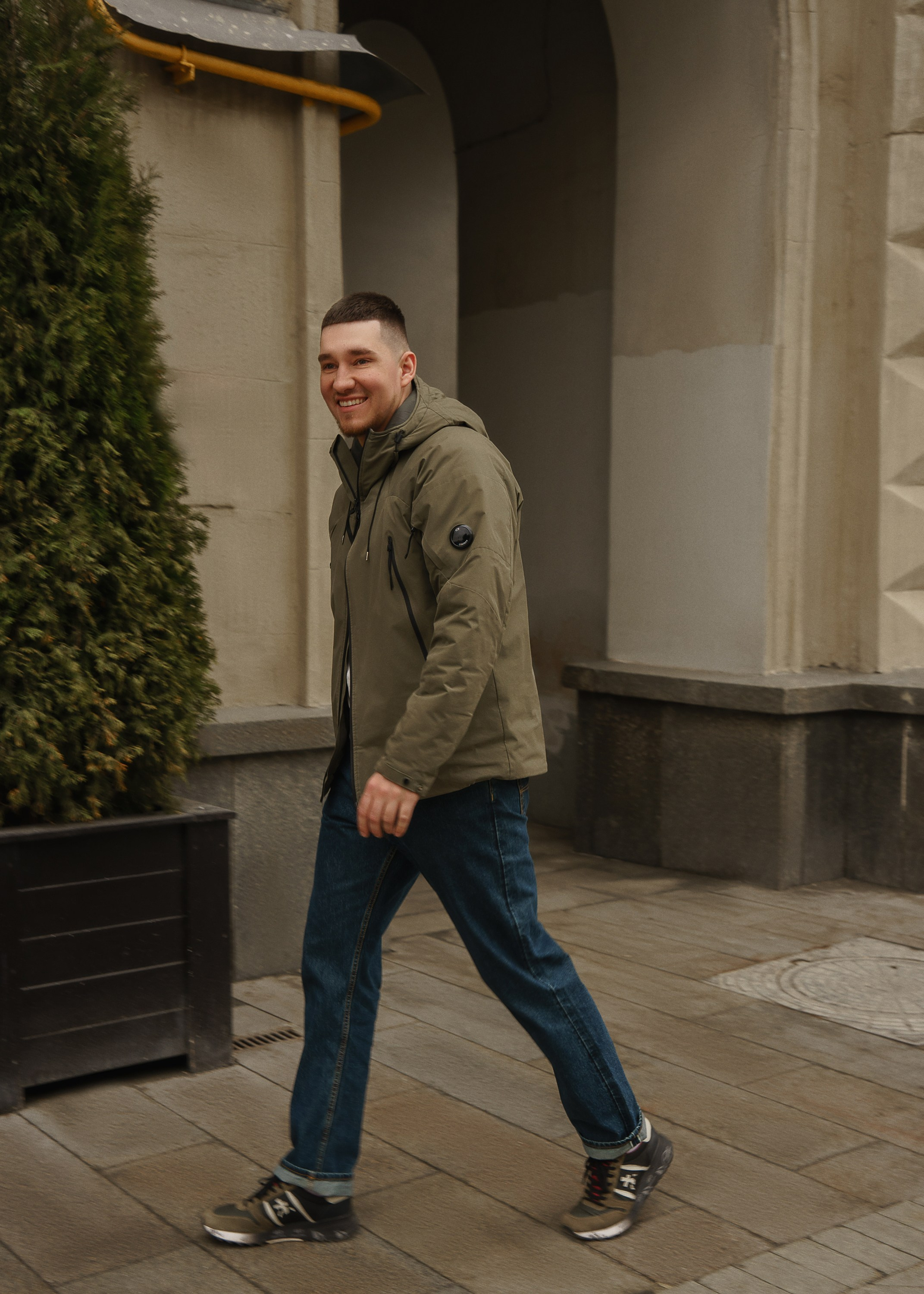 САША И ЛЕША. Женский портрет